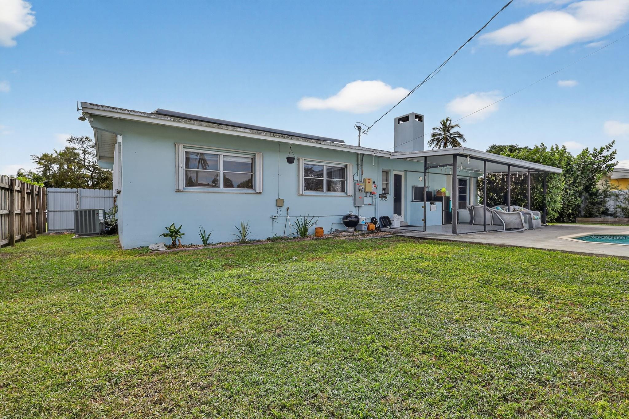 SOUTH CORAL HOMES SEC 2 - Residential