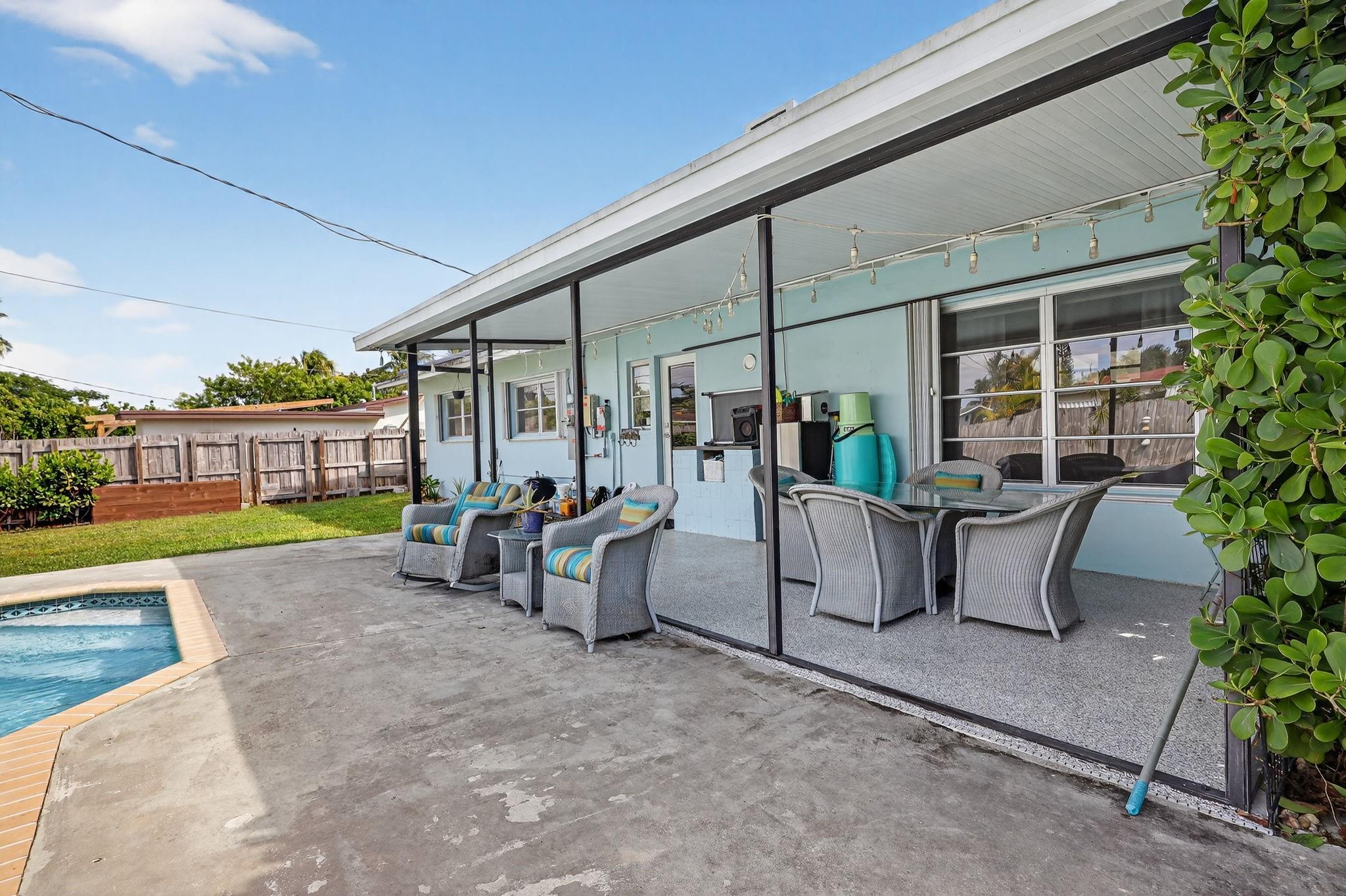 SOUTH CORAL HOMES SEC 2 - Residential