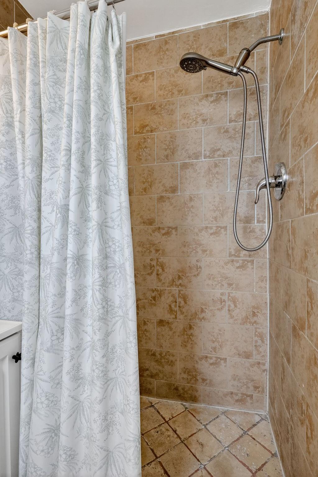 SOUTH CORAL HOMES SEC 2 - Residential