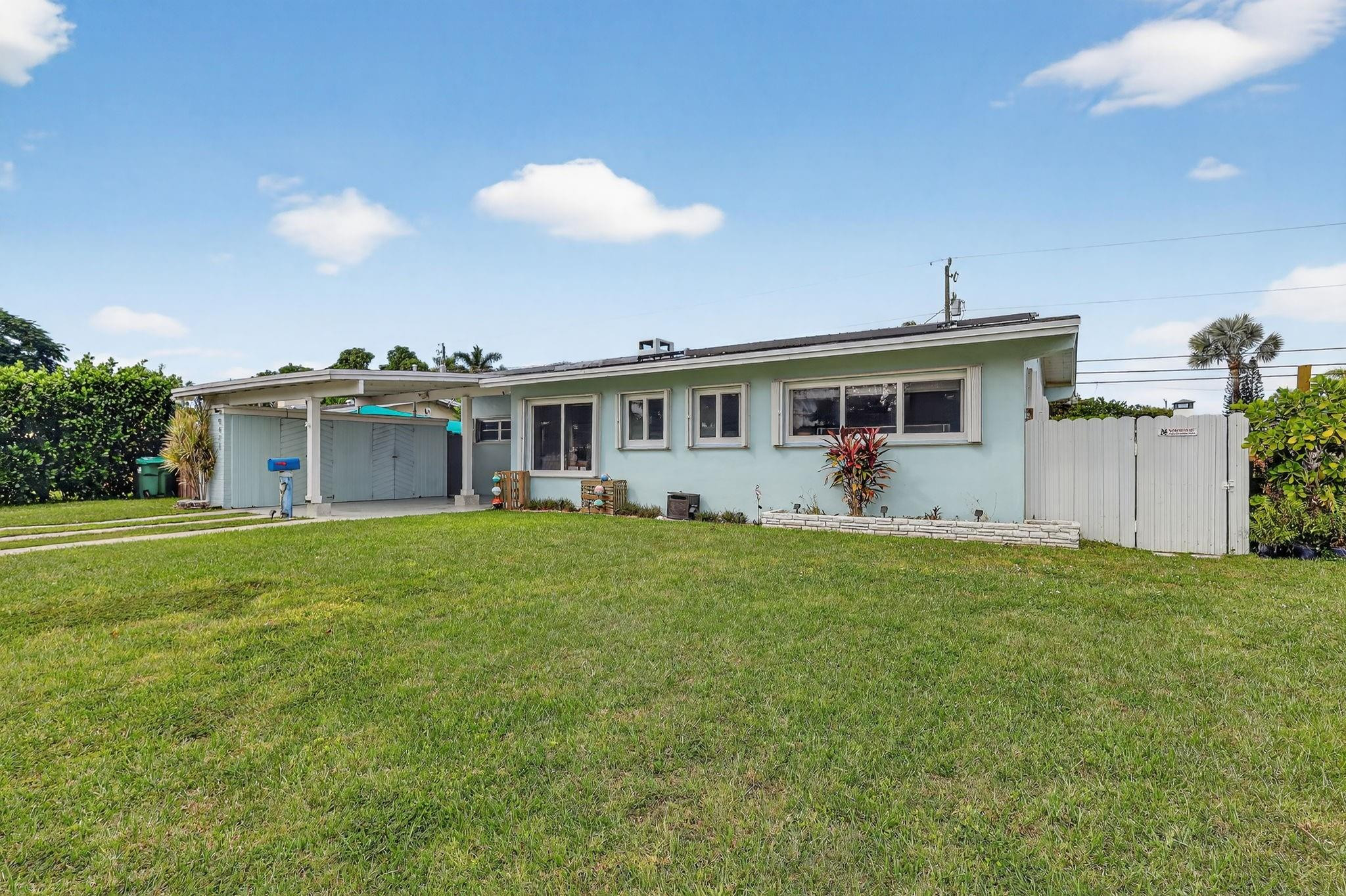 SOUTH CORAL HOMES SEC 2 - Residential