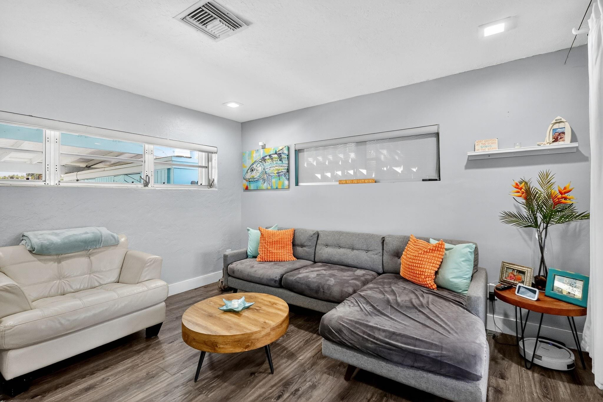 SOUTH CORAL HOMES SEC 2 - Residential