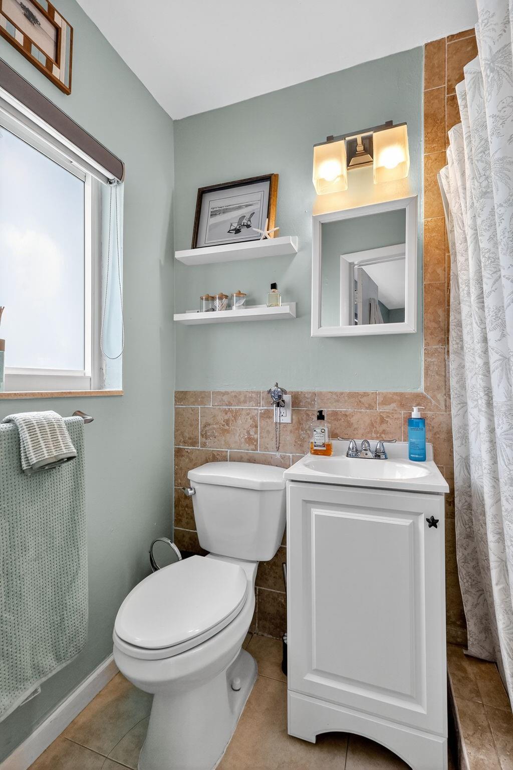 SOUTH CORAL HOMES SEC 2 - Residential