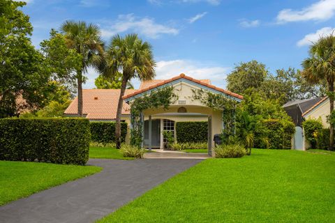 Photo of 2291 Las Casitas Drive, Wellington, FL 33414 (MLS # R11146048)