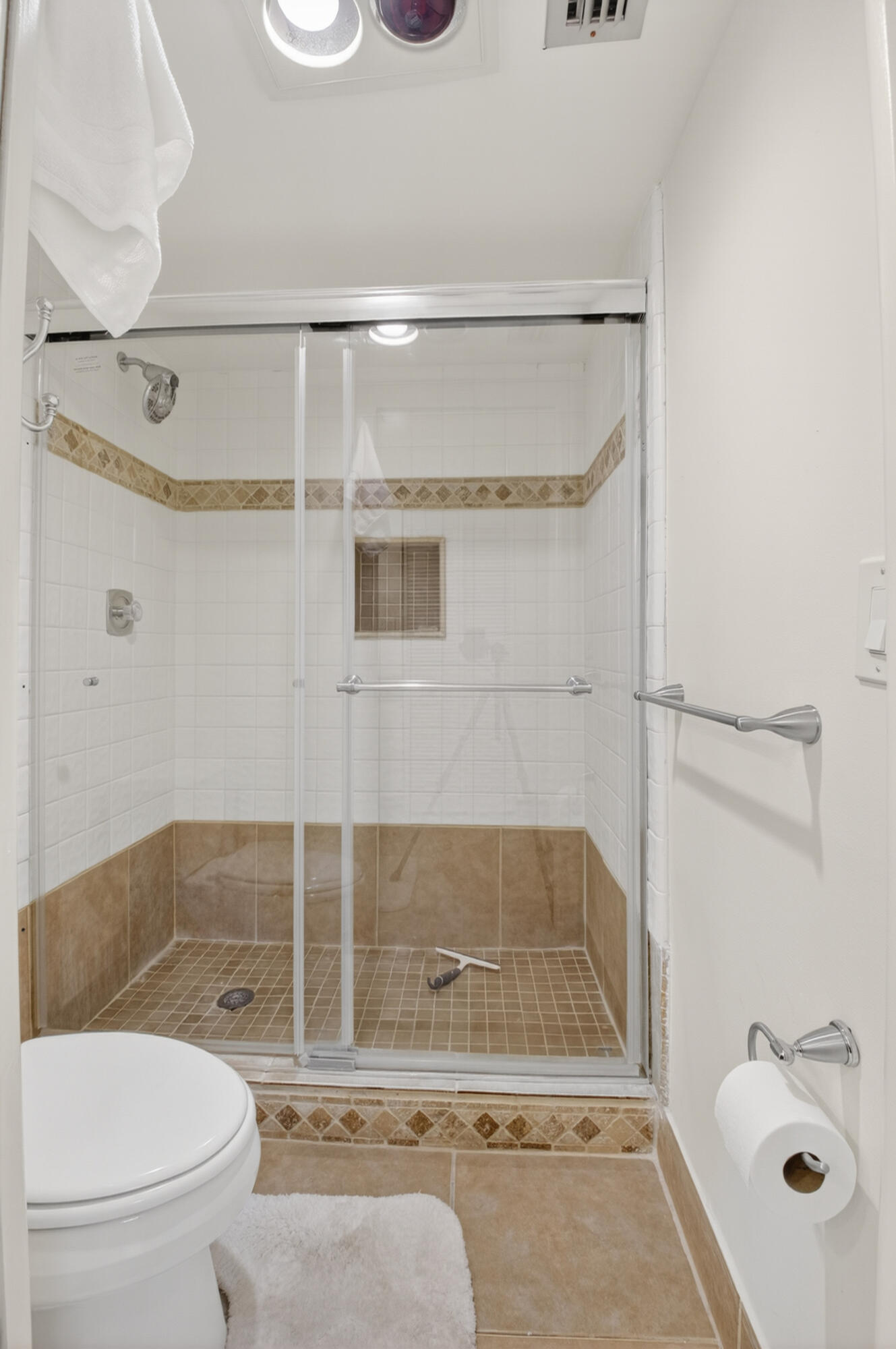 Pinelake - Residential Lease