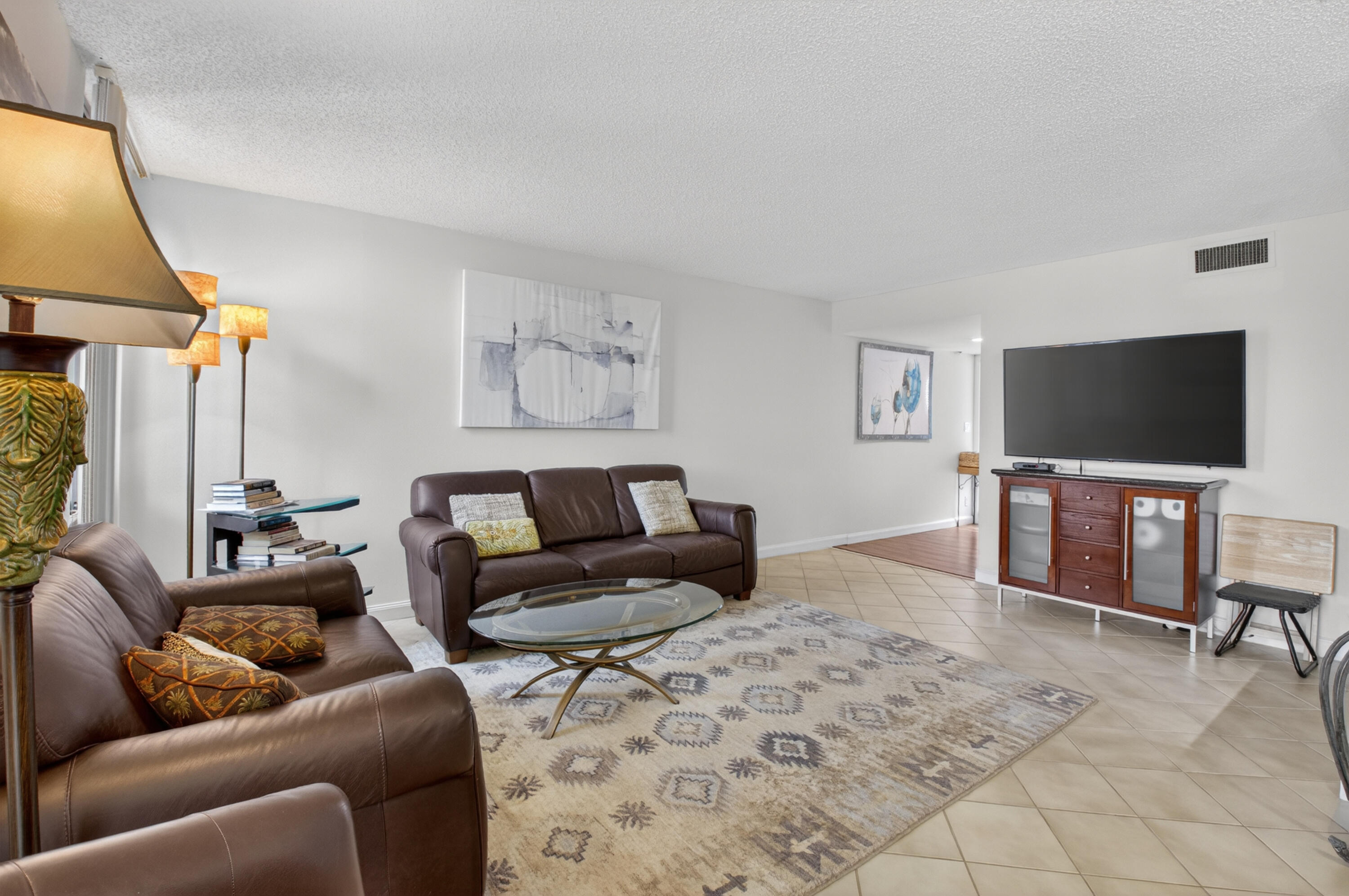 Pinelake - Residential Lease