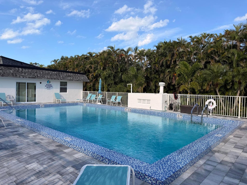 Photo of 1100 E INDIANTOWN Road #314, Jupiter, FL 33477 (MLS # B26083062)