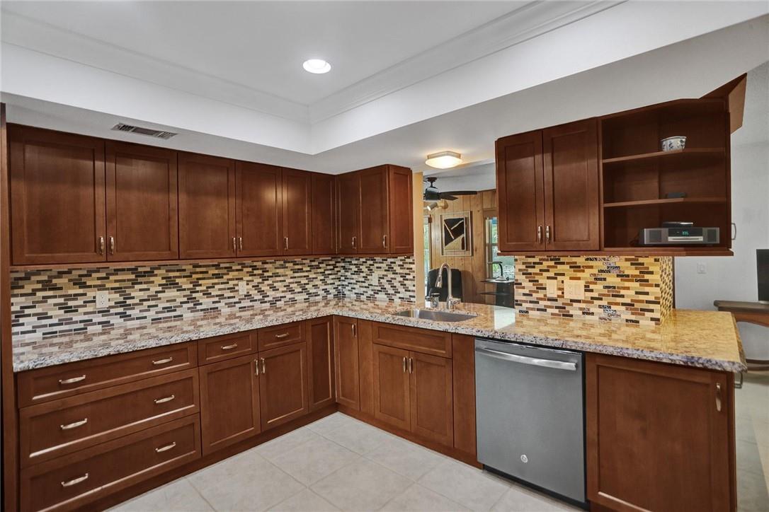 Westchester 72-43 B - Residential