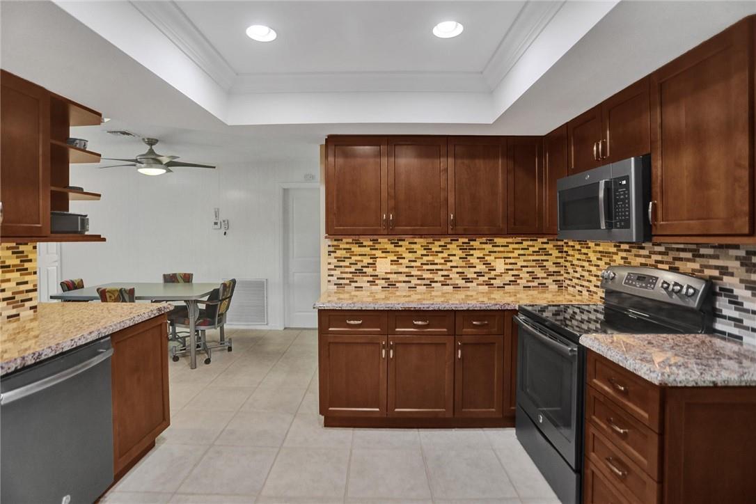 Westchester 72-43 B - Residential