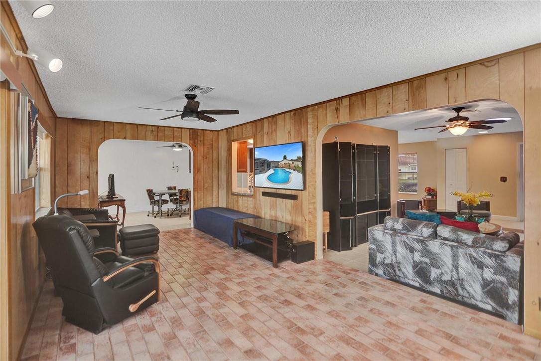 Westchester 72-43 B - Residential