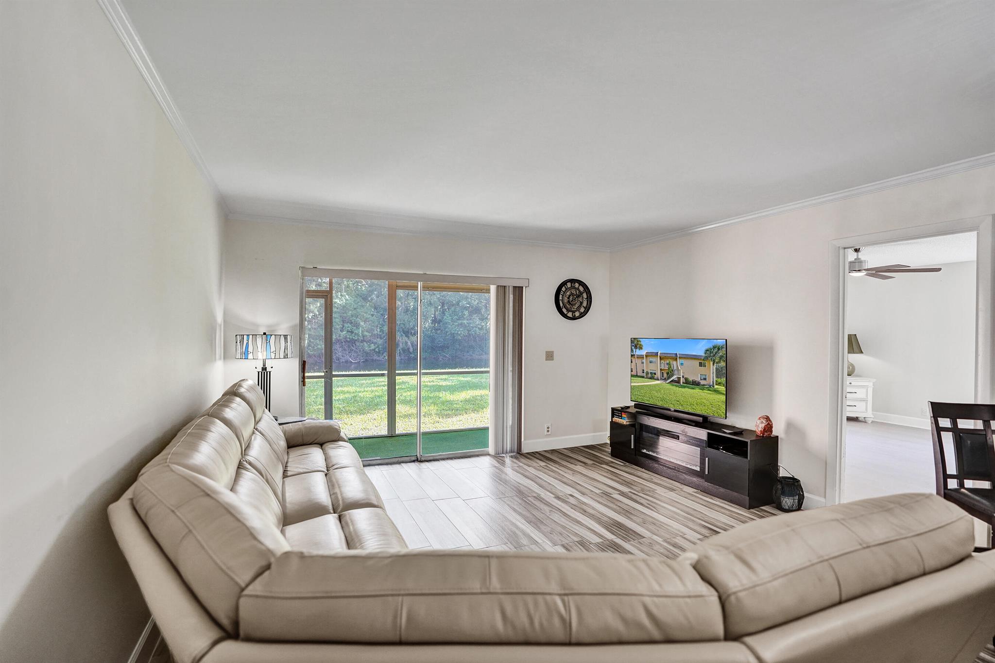 GOLDEN LAKES VILLAGE COND - Residential