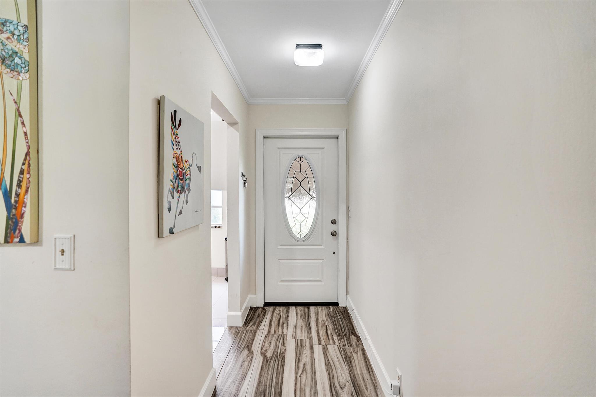 GOLDEN LAKES VILLAGE COND - Residential