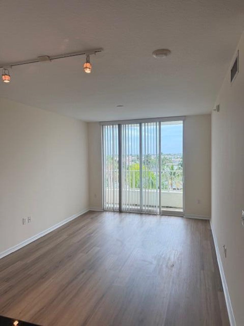 Photo of 100 NE 6th 508 Street #508, Boynton Beach, FL 33435 (MLS # R11083127)