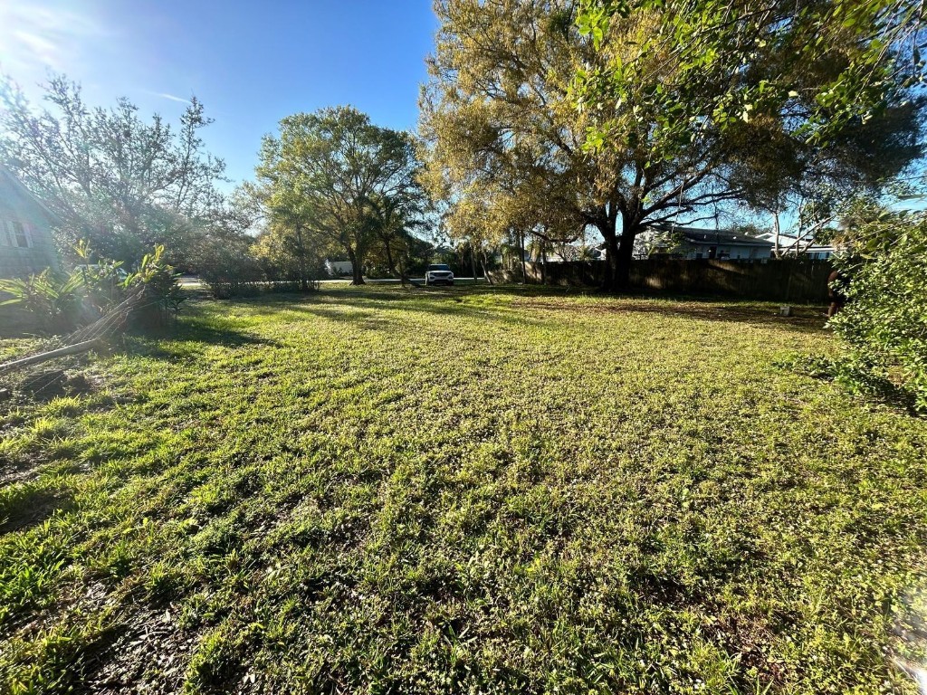 Vero Lake Estates Unit H- - Land