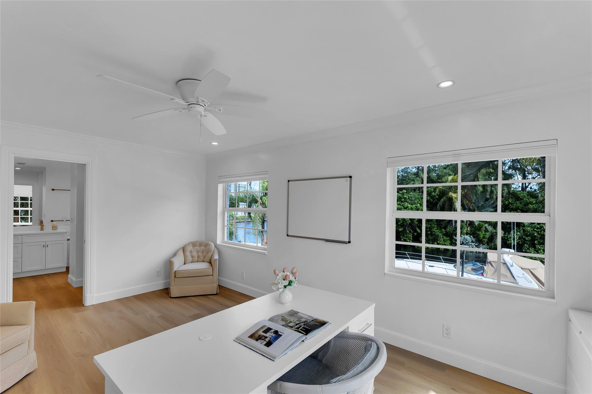 BAY COLONY CLUB - Residential