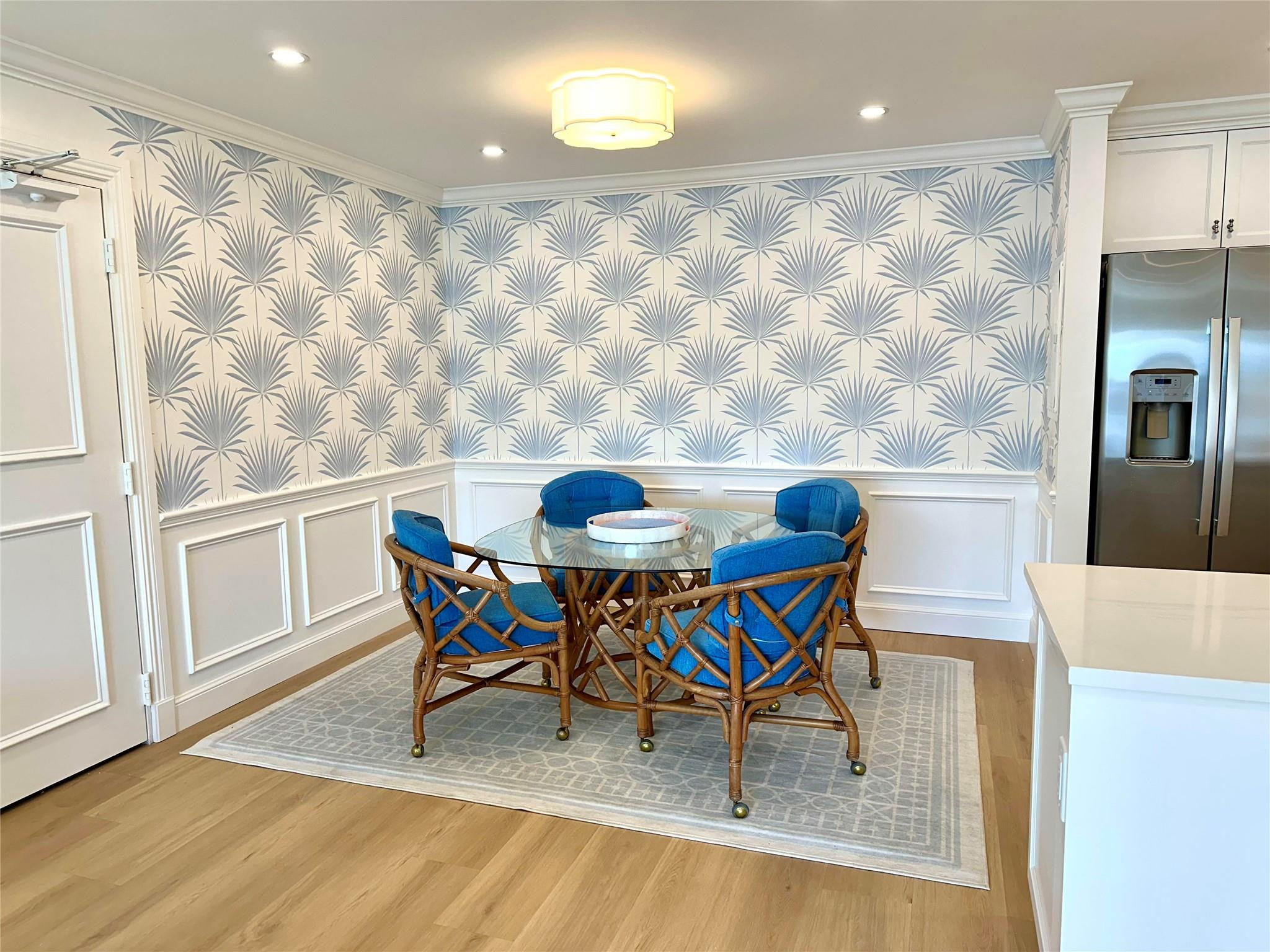 BAY COLONY CLUB - Residential