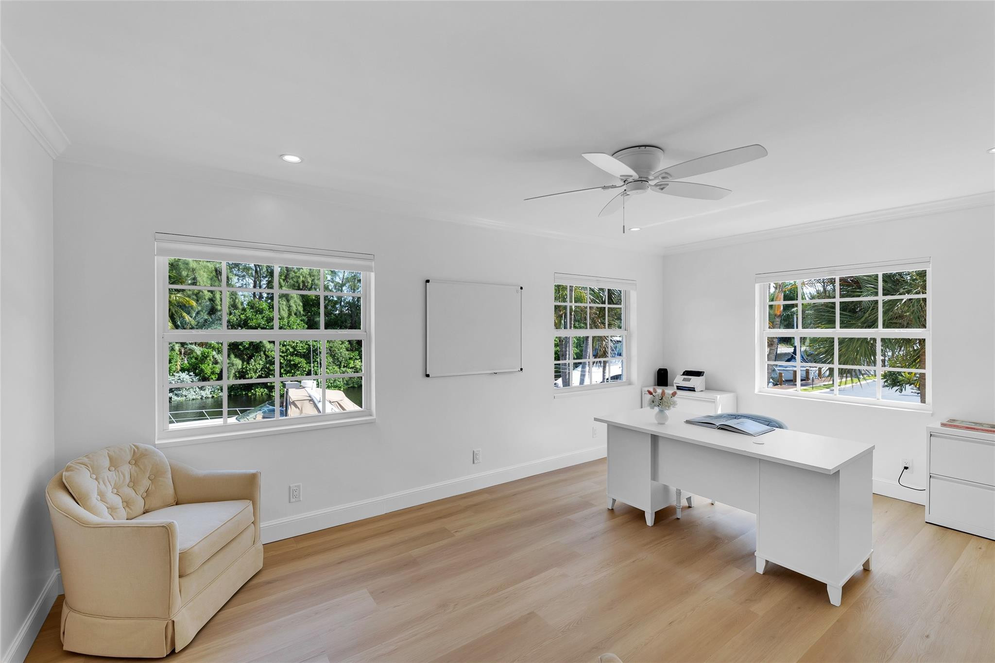 BAY COLONY CLUB - Residential