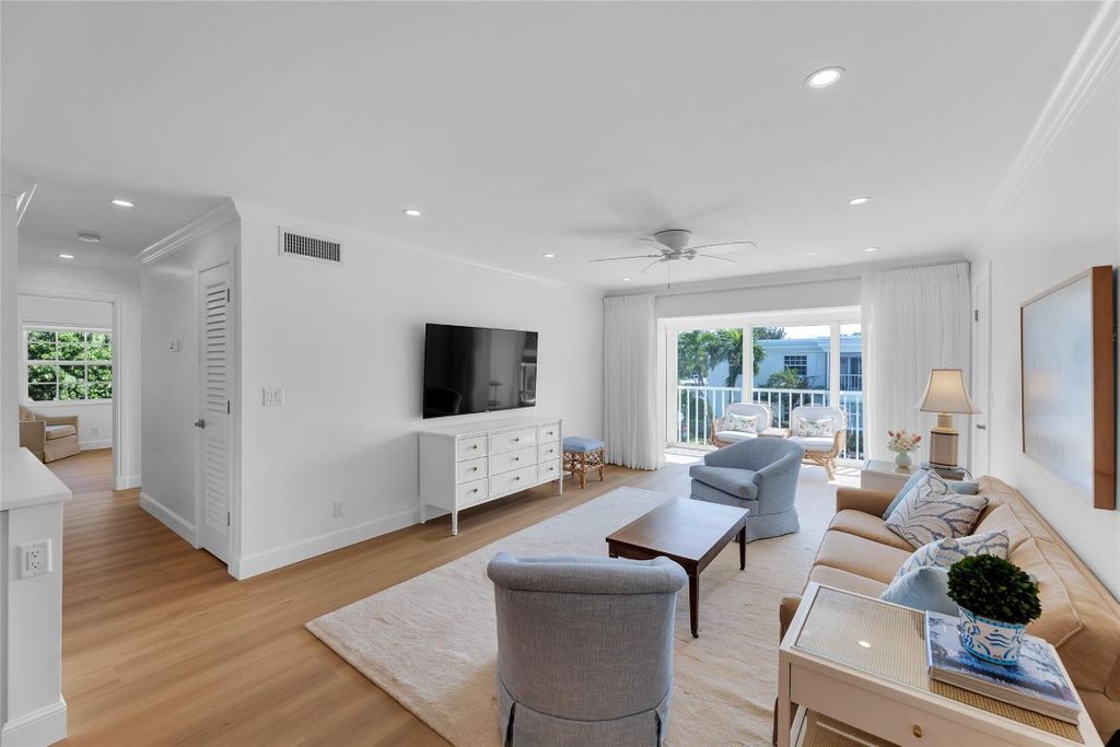 Photo of 6299 Bay Club Drive #4, Fort Lauderdale, FL 33308 (MLS # F10544734)