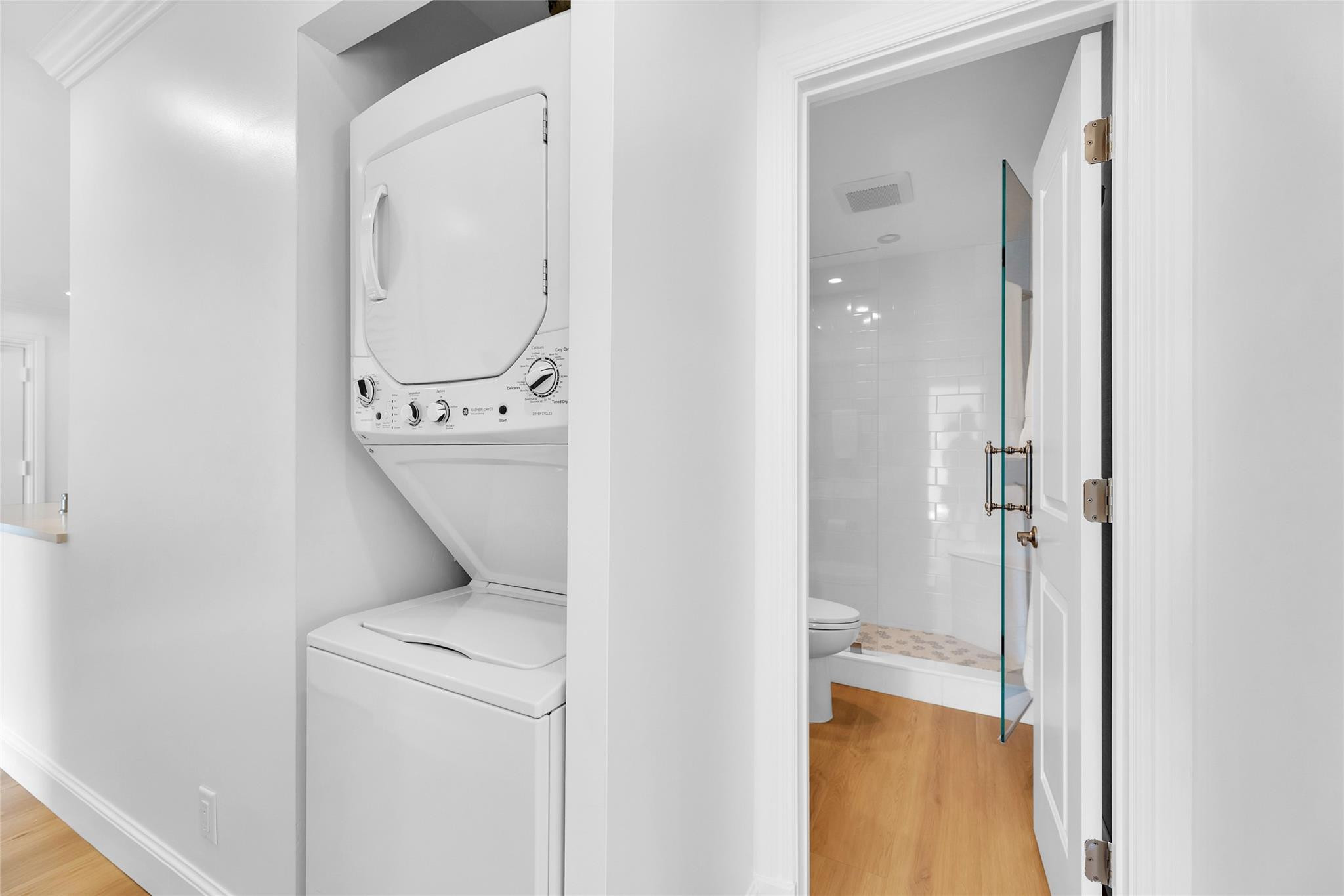 BAY COLONY CLUB - Residential