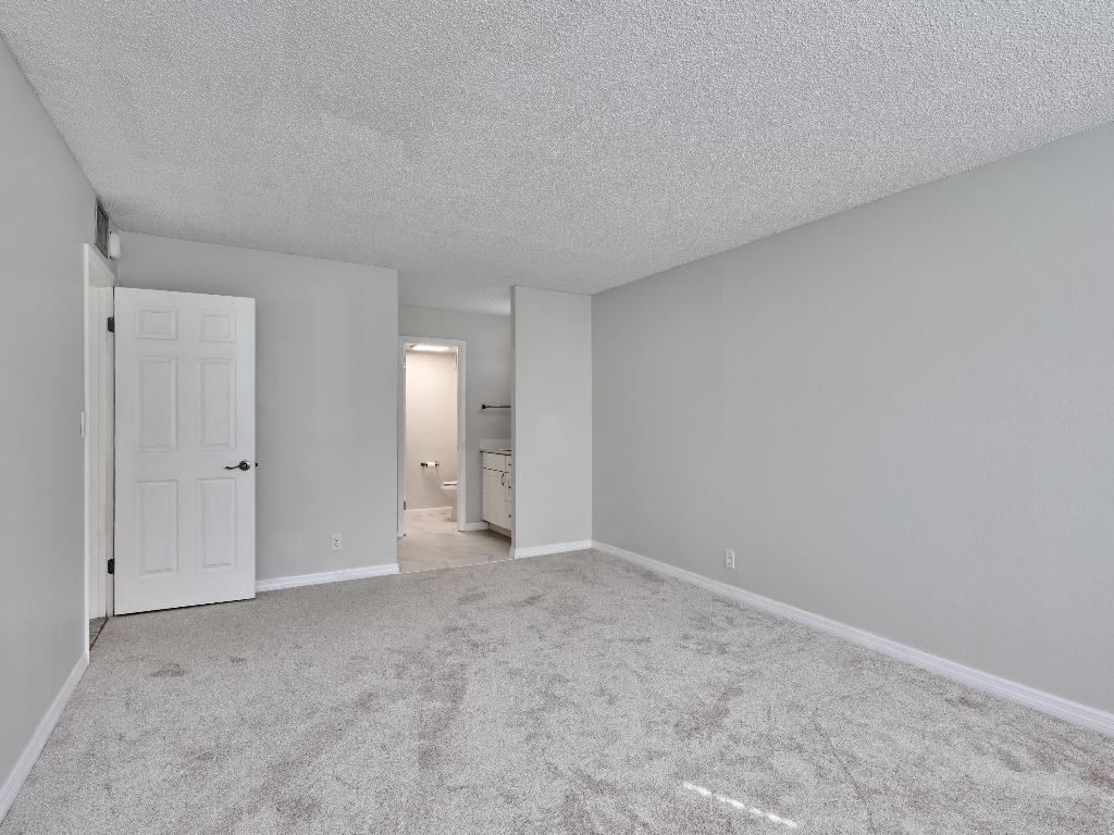 PORT DE MER CONDO - Residential