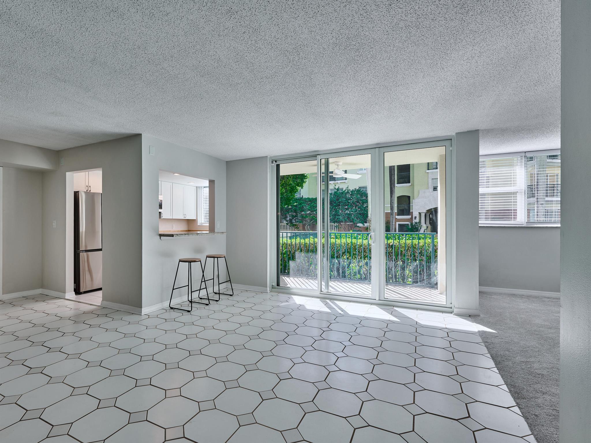 PORT DE MER CONDO - Residential