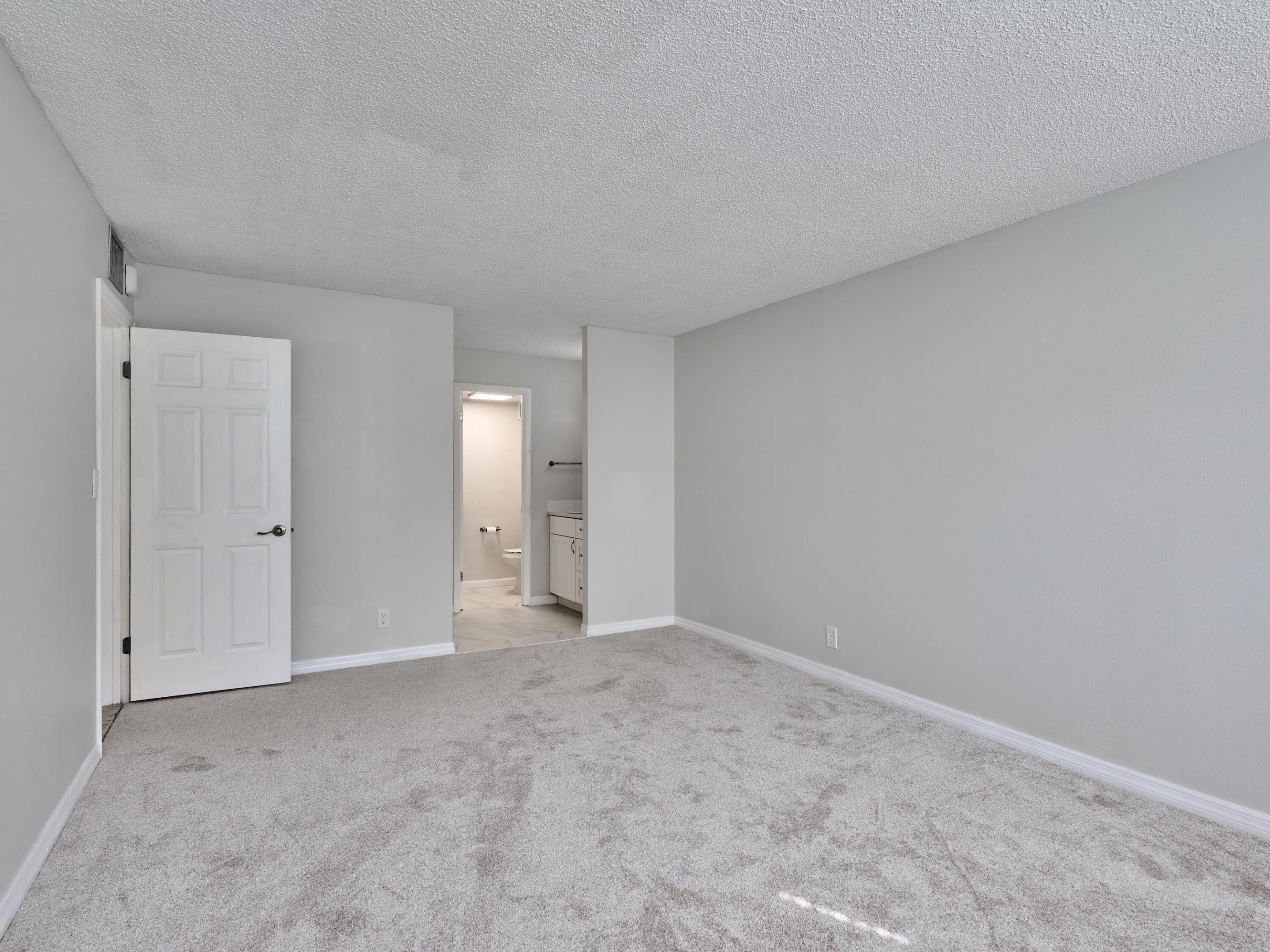 PORT DE MER CONDO - Residential