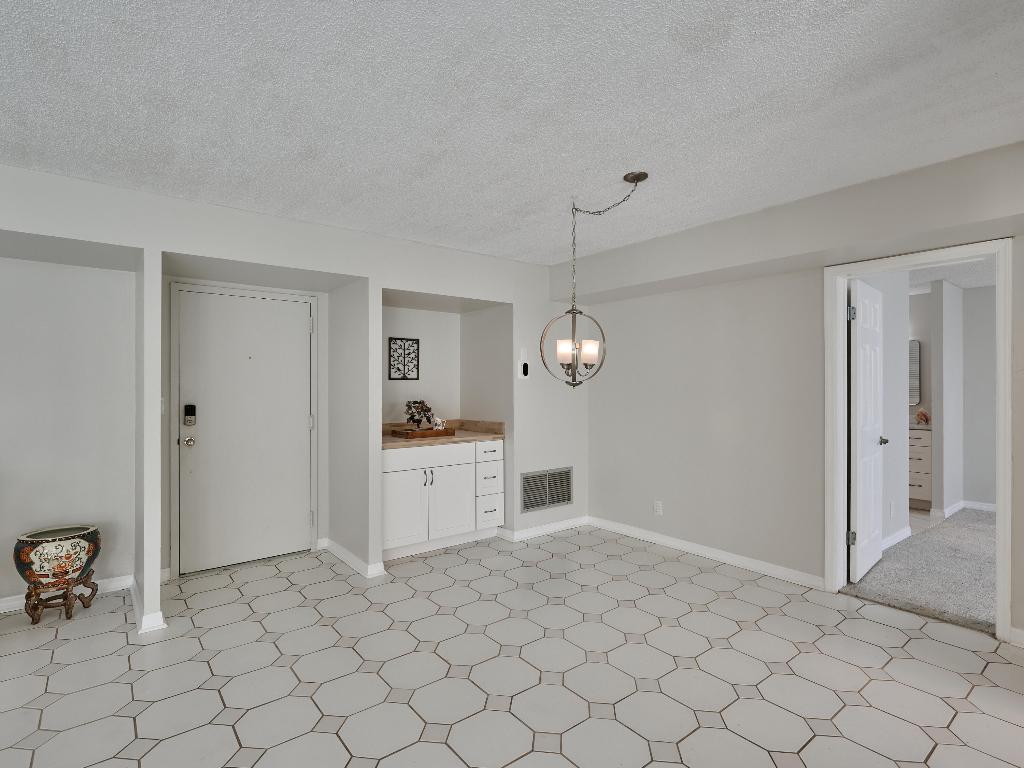 PORT DE MER CONDO - Residential