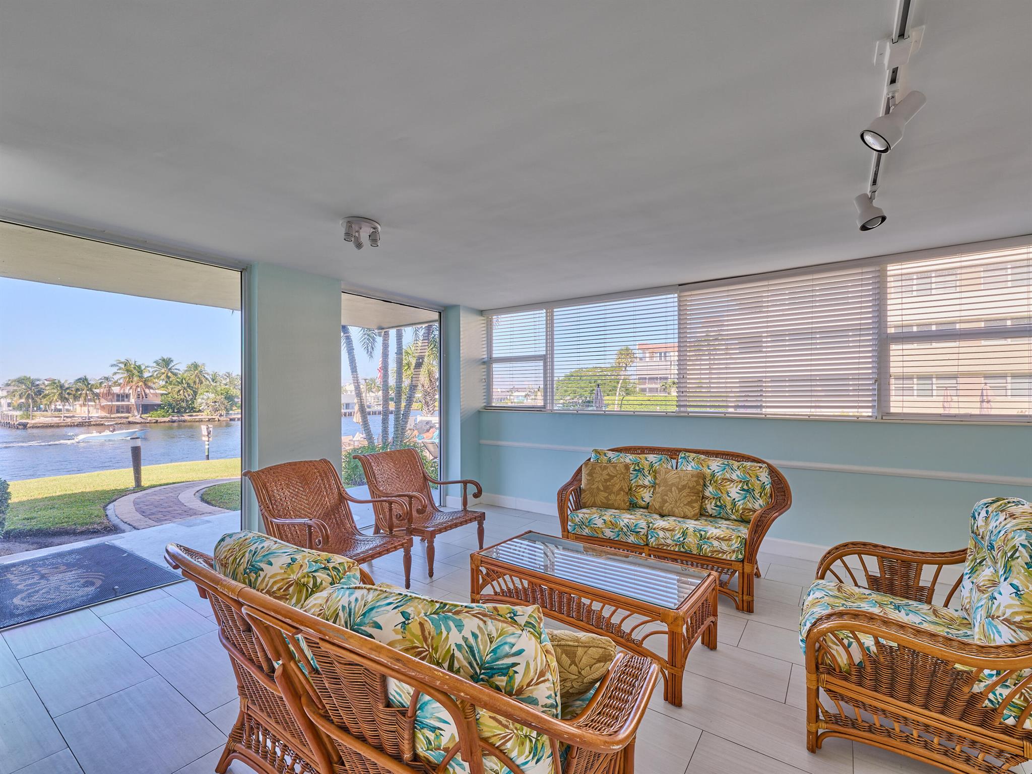 PORT DE MER CONDO - Residential