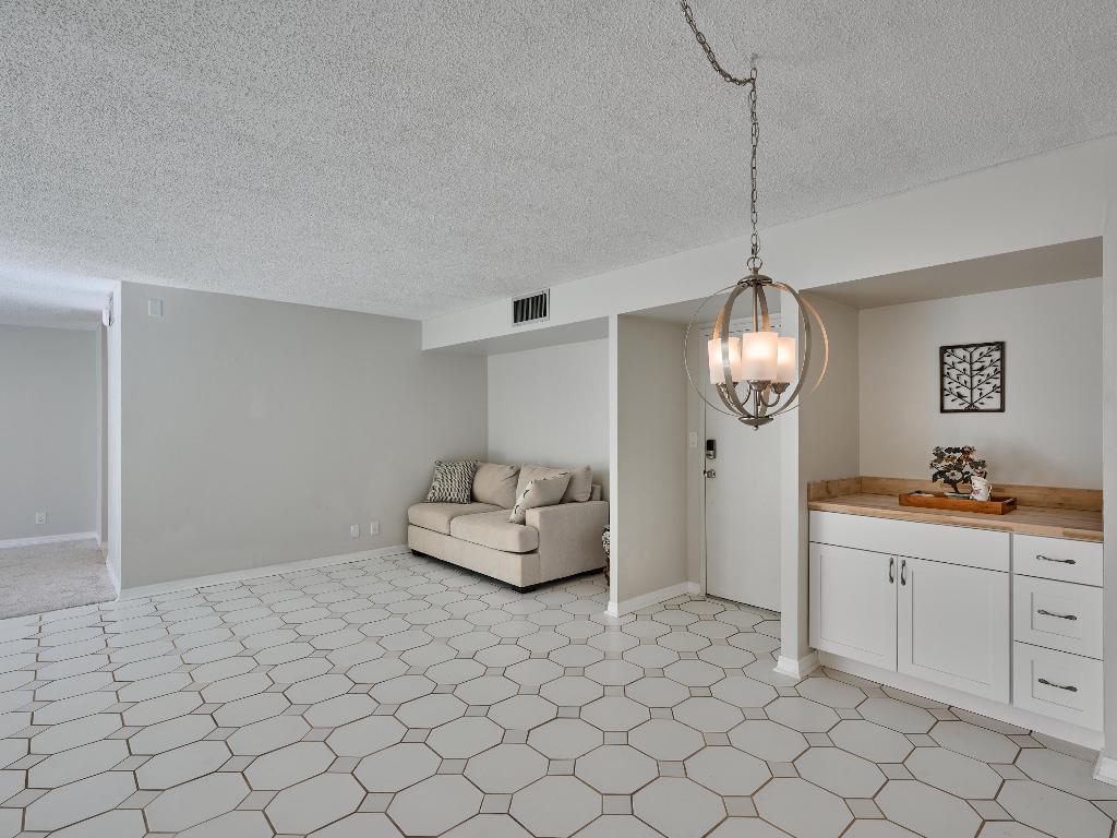 PORT DE MER CONDO - Residential