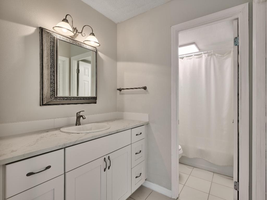 PORT DE MER CONDO - Residential