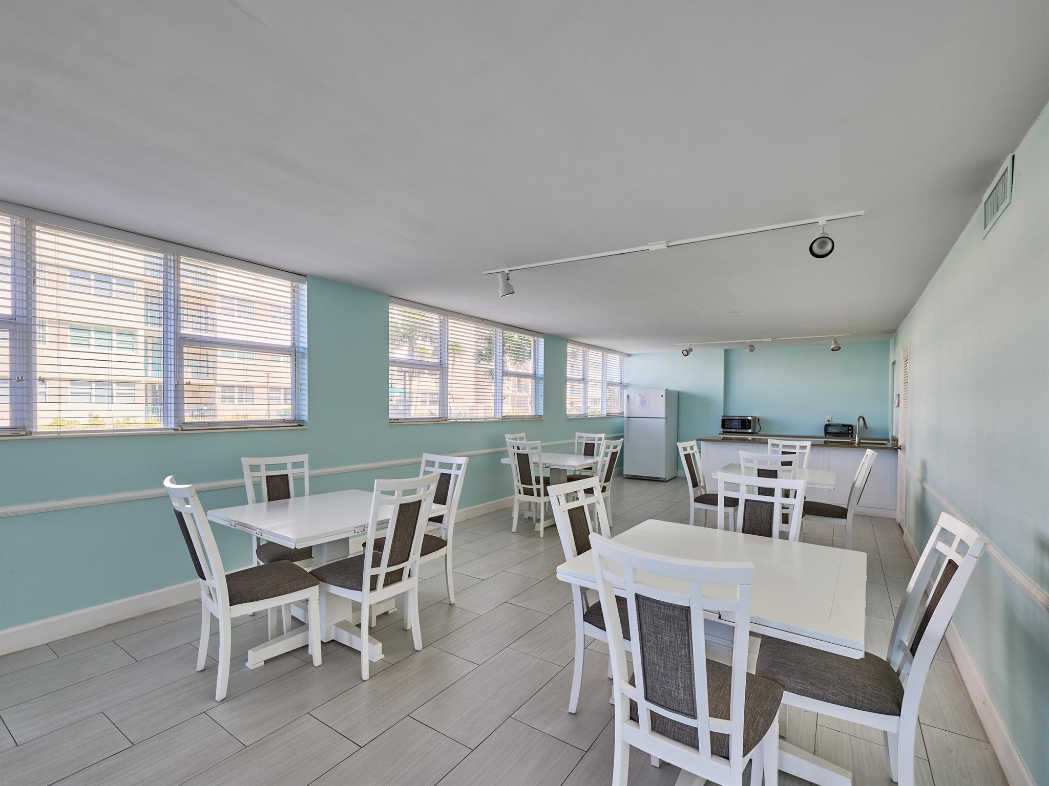 PORT DE MER CONDO - Residential