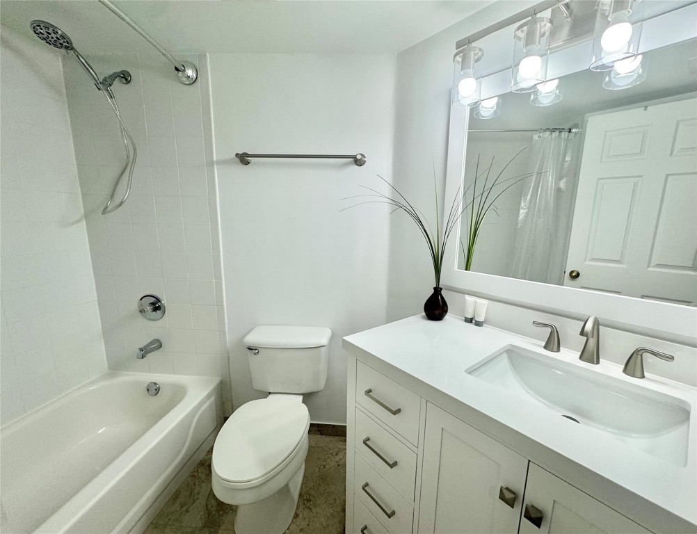 2005 SE 10th Avenue 416