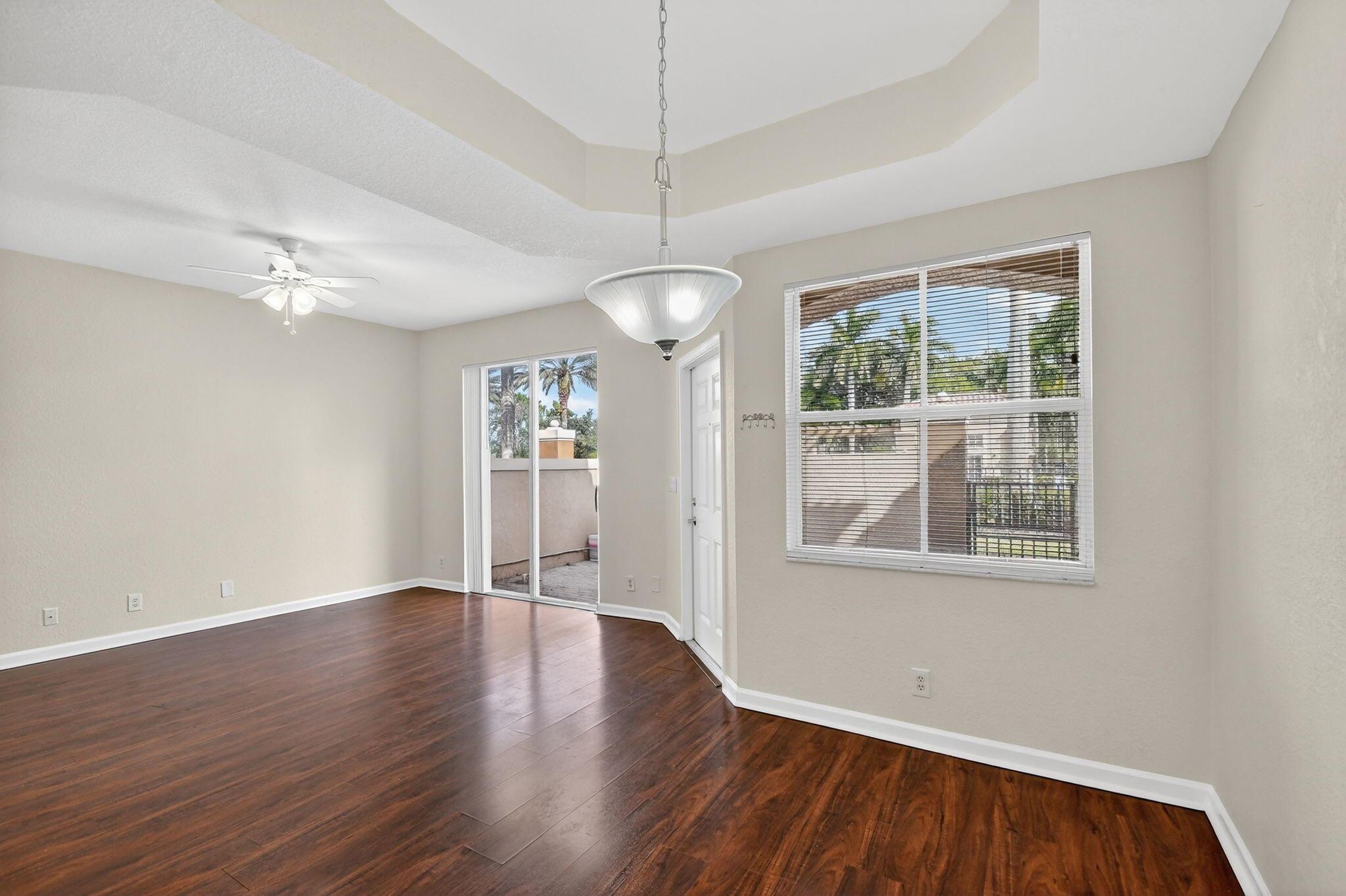 LINKS AT EMERALD DUNES CO - Residential Lease