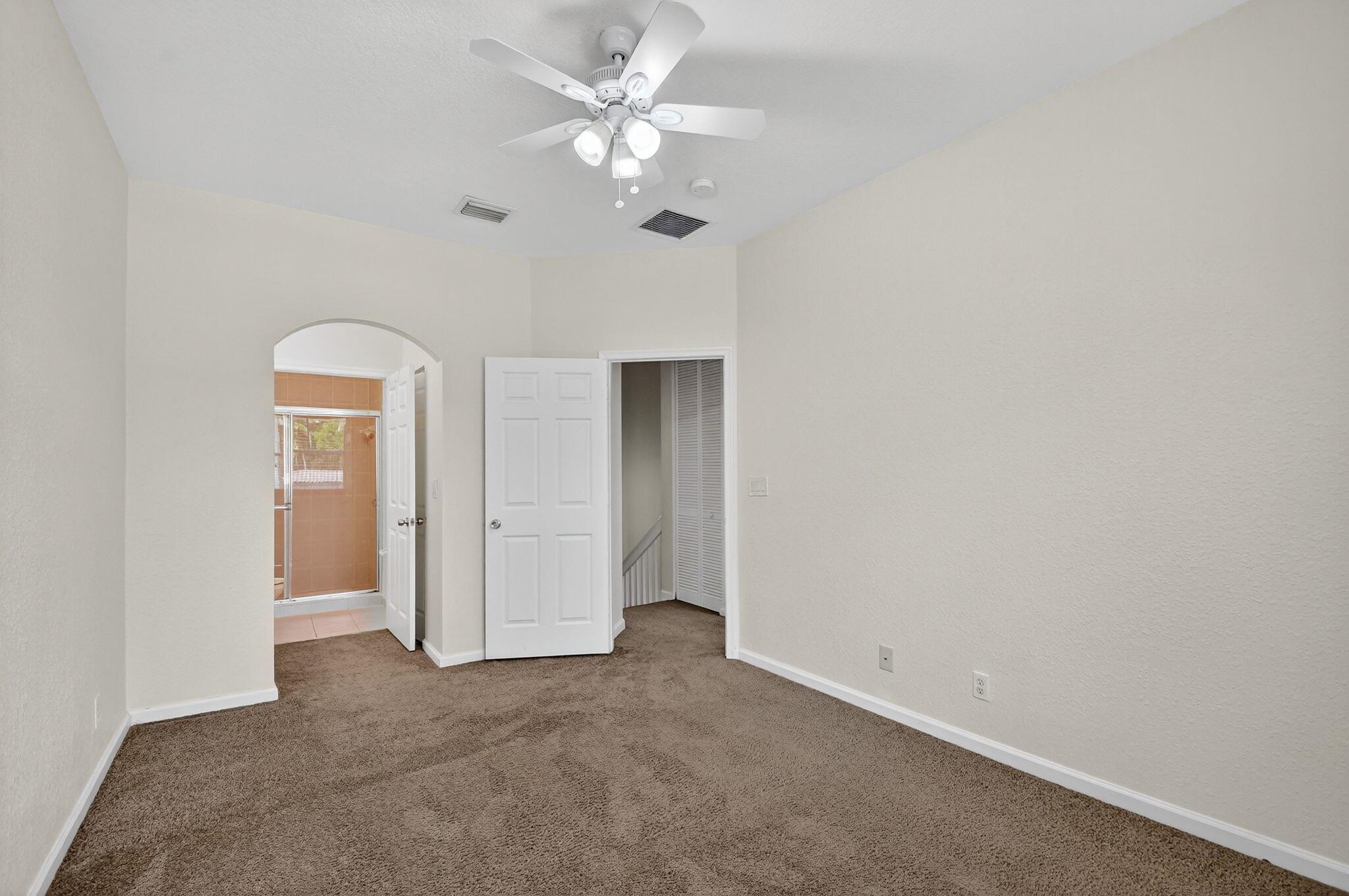 LINKS AT EMERALD DUNES CO - Residential Lease