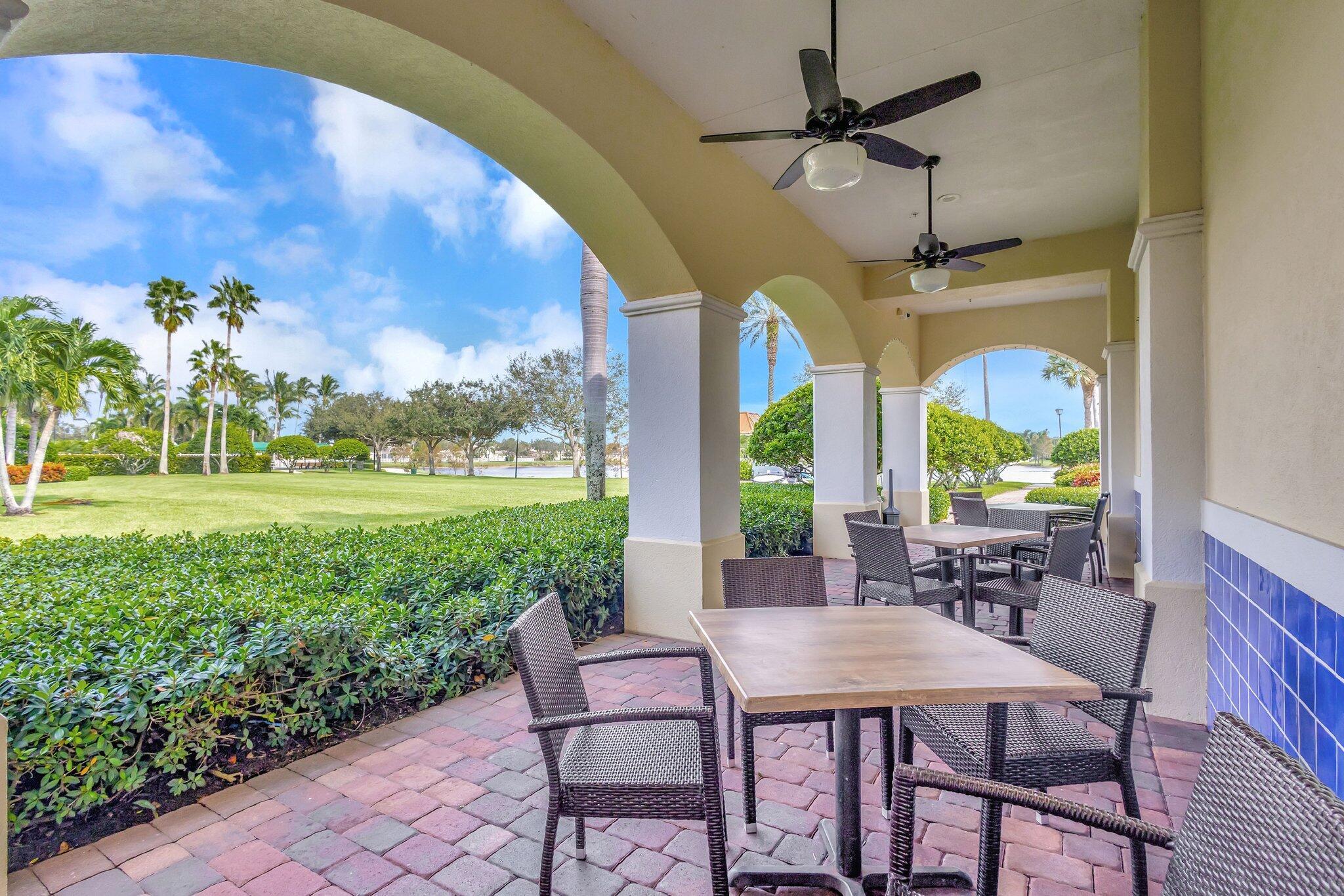 Wellington, Florida 33414, United States, 3 Bedrooms Bedrooms, ,3 BathroomsBathrooms,Residential,Active,209464