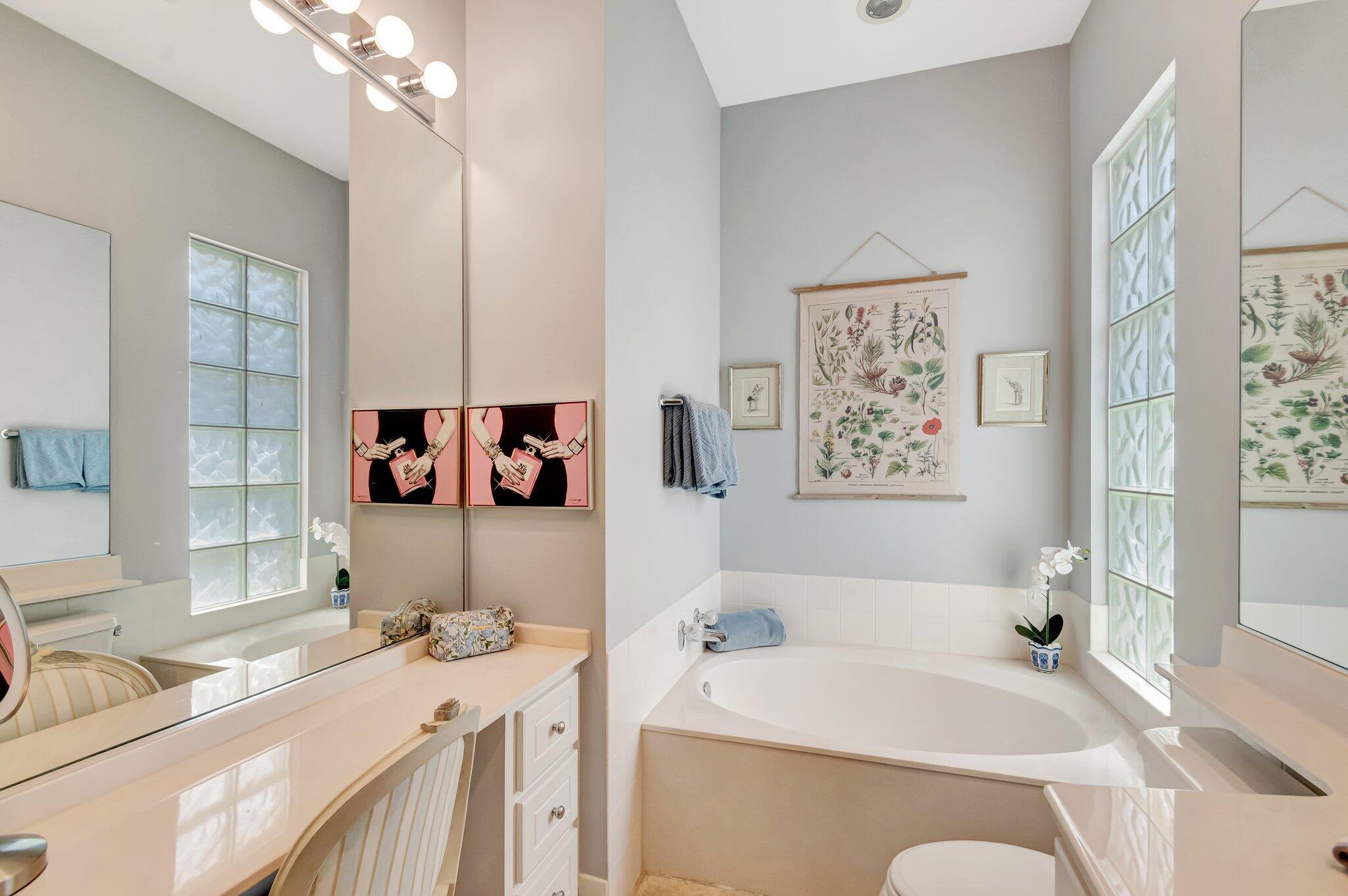 Wellington, Florida 33414, United States, 3 Bedrooms Bedrooms, ,3 BathroomsBathrooms,Residential,Active,209464