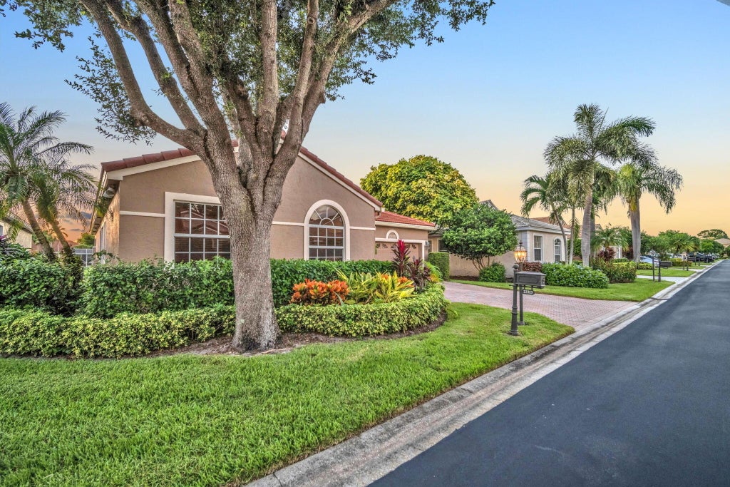 Photo of 23313 TORRE Circle, Boca Raton, FL 33433 (MLS # B26092201)