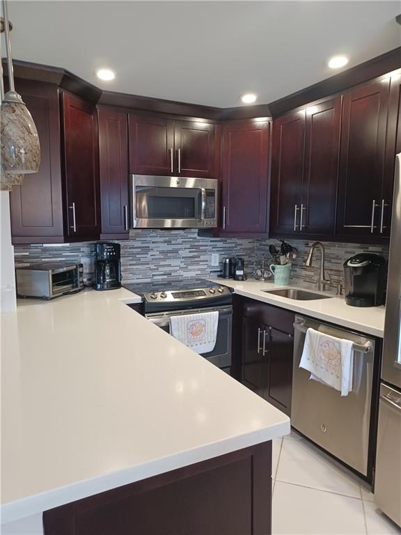 CENTURY VILLAGE BOCA - Residential