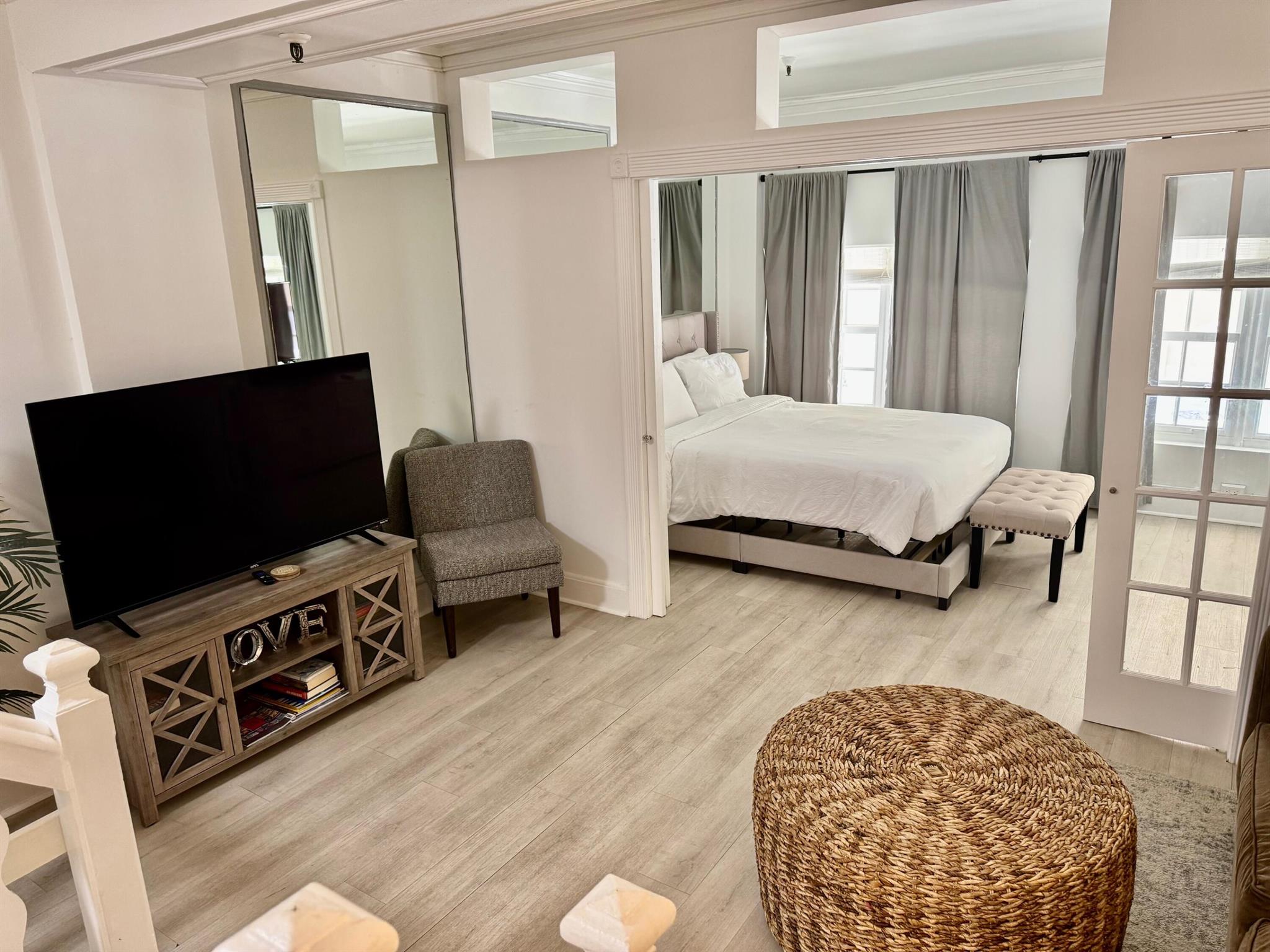PALM BEACH HOTEL CONDO - Residential