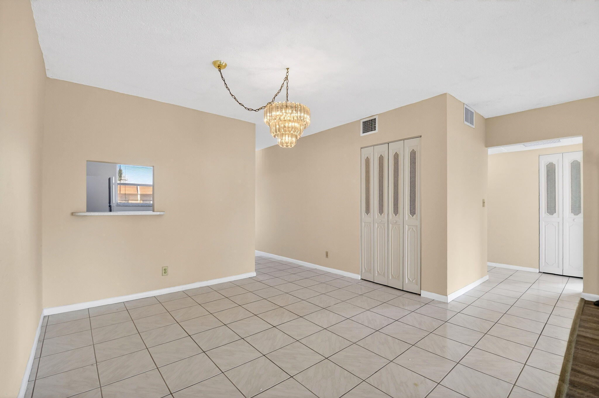 OXFORD CONDO - Residential