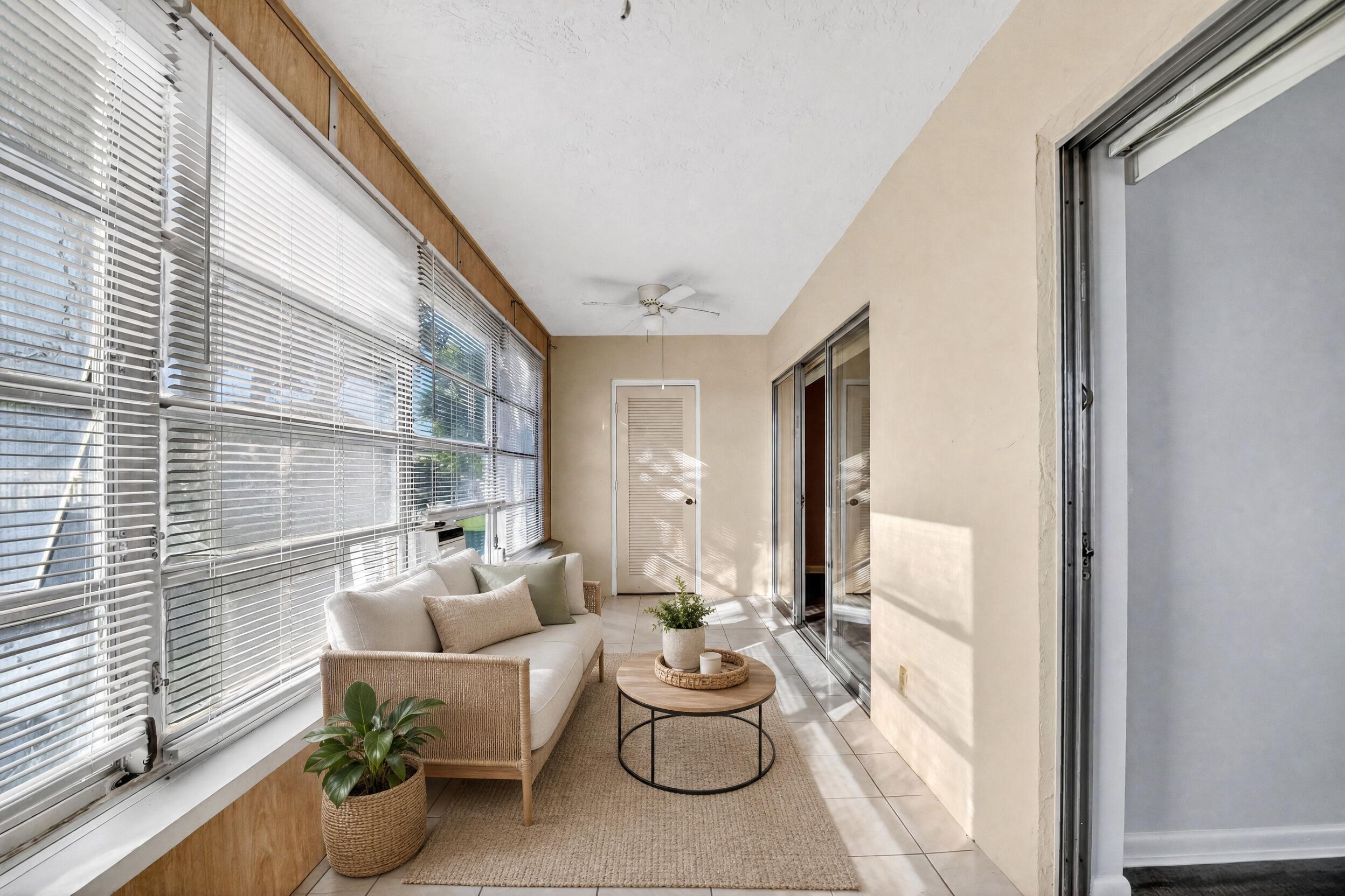 OXFORD CONDO - Residential