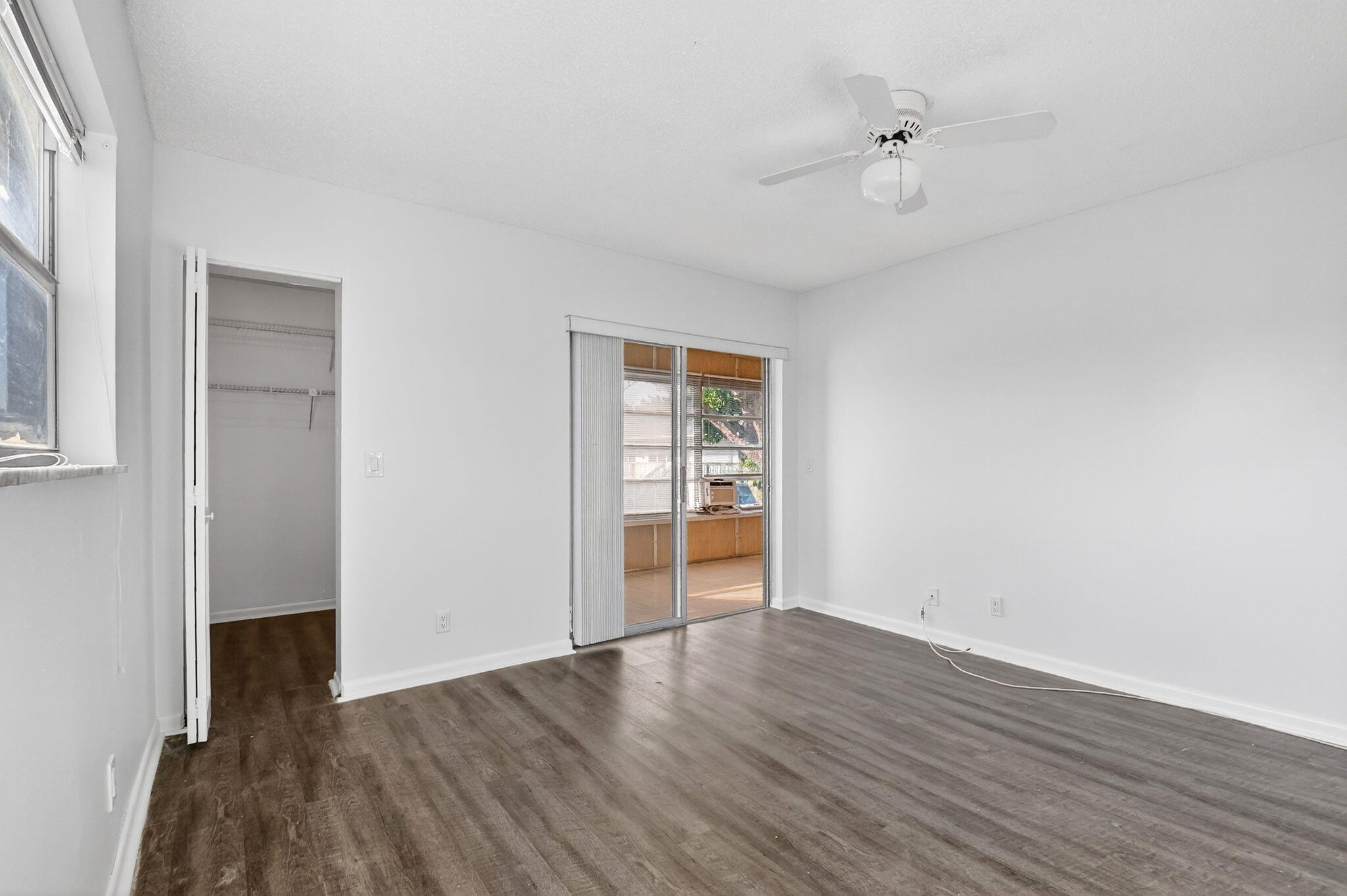 OXFORD CONDO - Residential