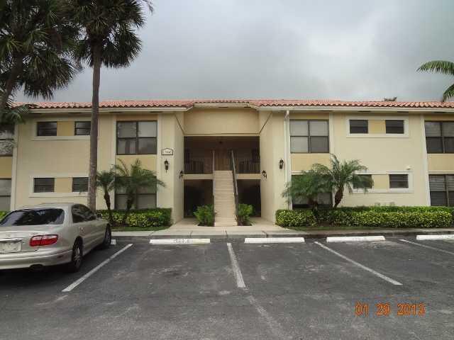 Beautiful 2 bedroom and 2 bathroom Condo on the 2nd floor with amazing lake views from the balcony and the master bedroom. Super clean and ready to move in.
