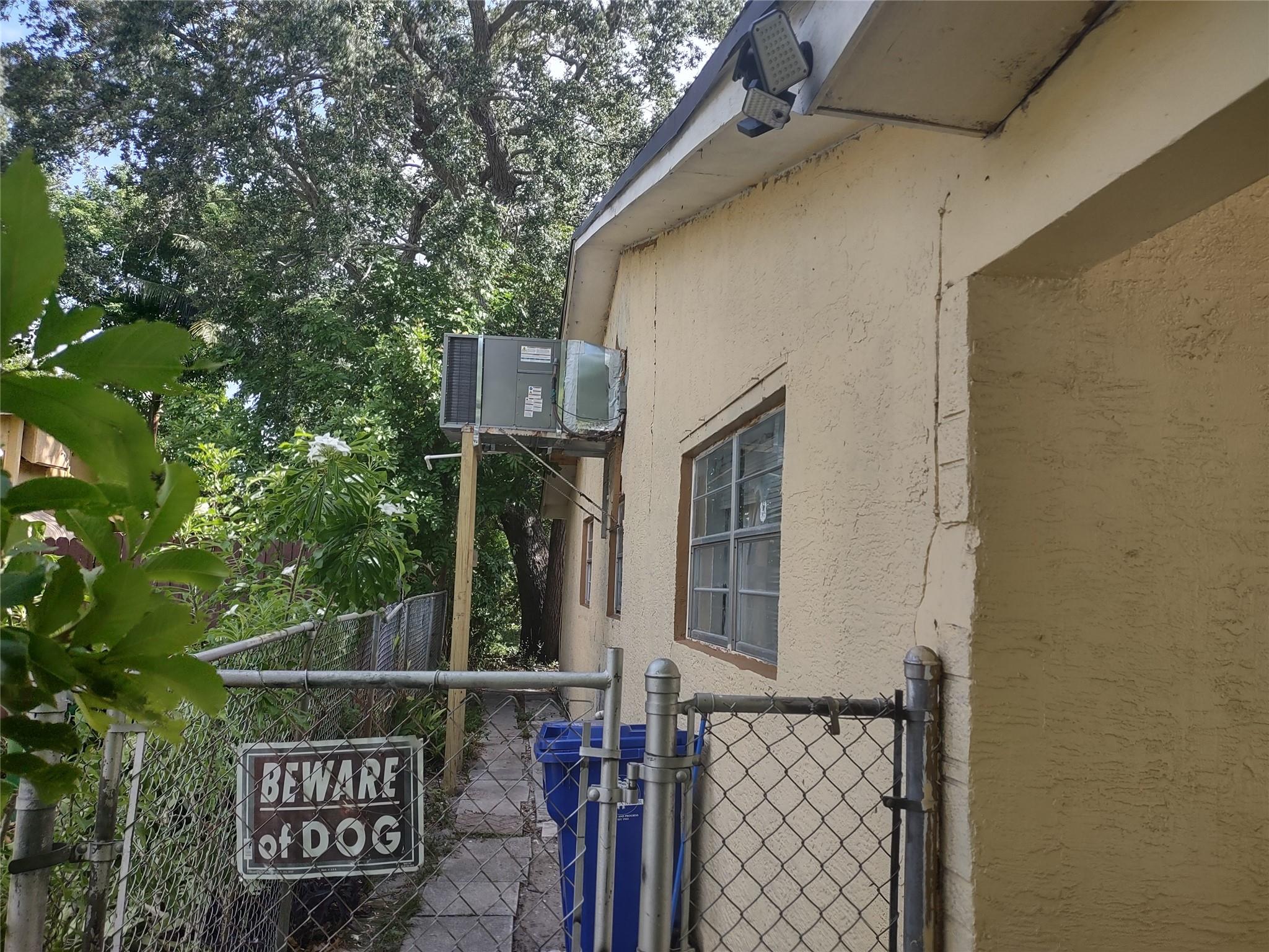 Coral Heights 22-4 B - Residential Income