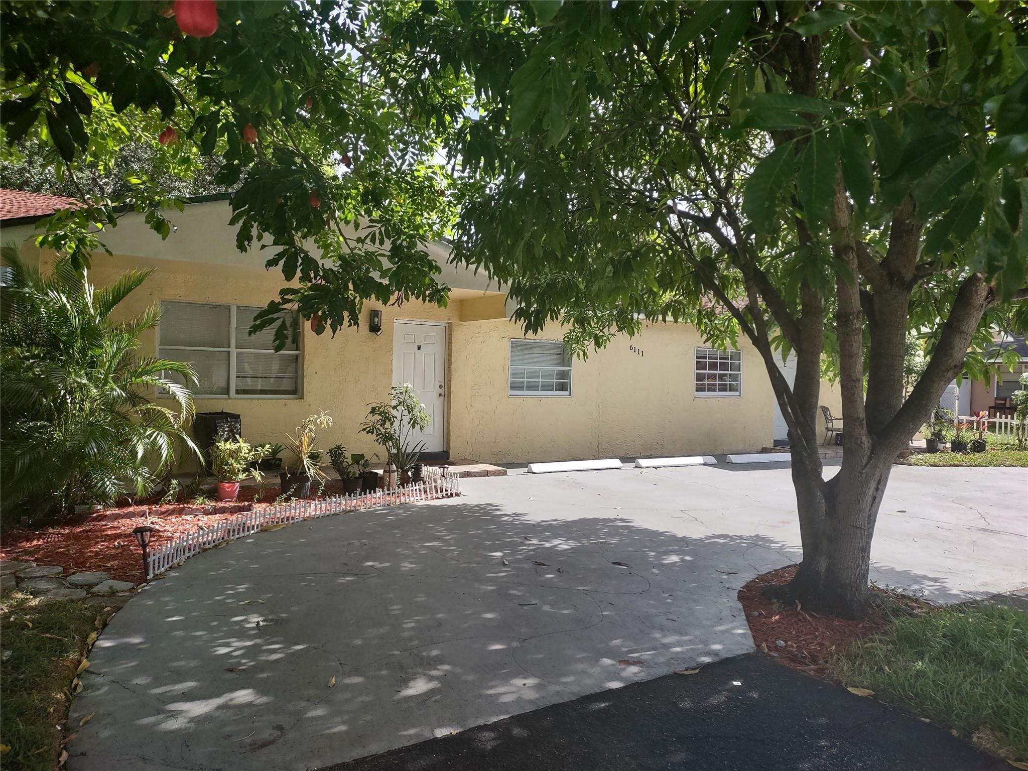 Coral Heights 22-4 B - Residential Income
