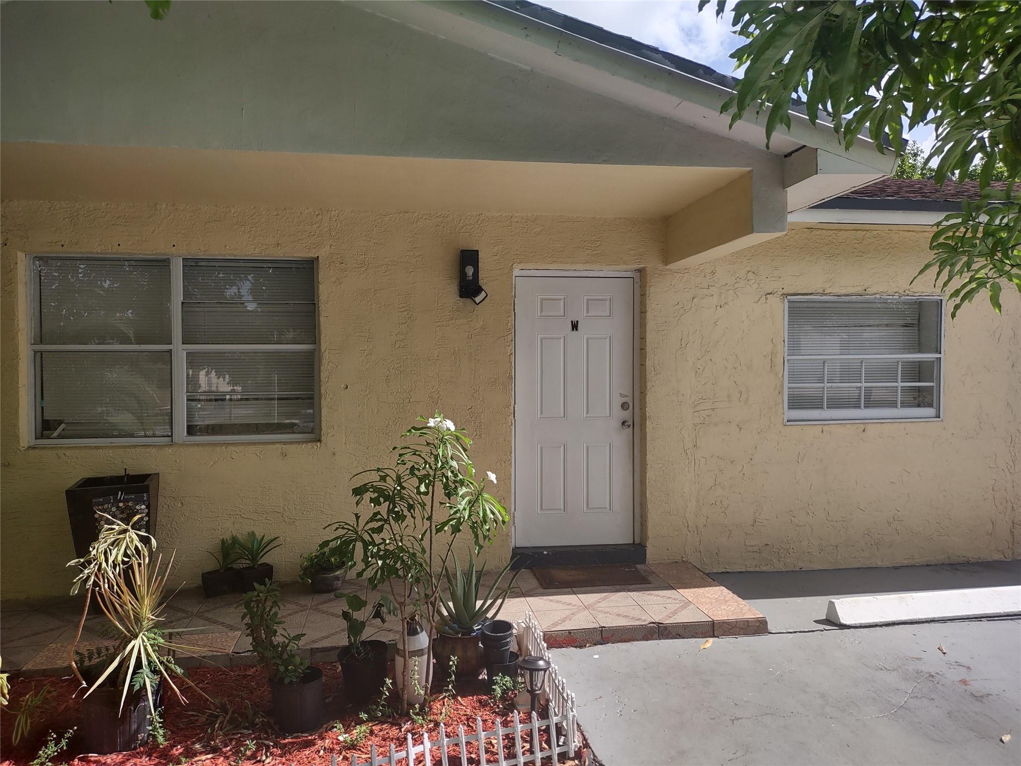 Coral Heights 22-4 B - Residential Income