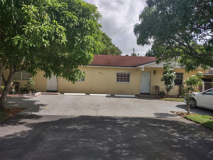 Investors take a look**Estate Sale**Probate is completed**Family wants property sold**Property is a duplex 3/2 on each side. It is huge for a duplex in the area. Much larger than recent comps. Tax Roll shows 2702 adjusted. Based on the sketch in Broward Property appraiser under air AC is about 2580** There is a partly circular drive with plenty of space for parking perhaps 6 or 7 cars could fit there.