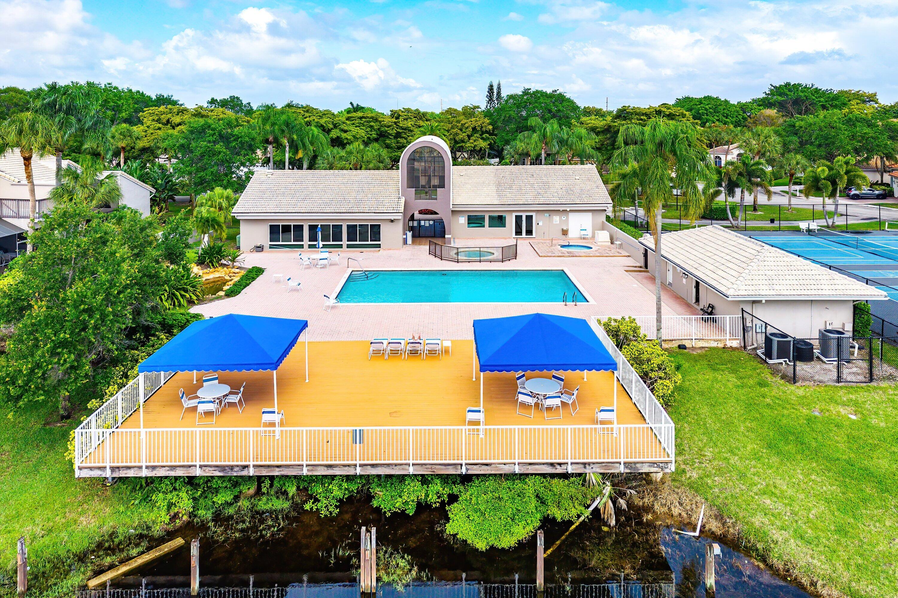 MONTEREY LAKE - Residential