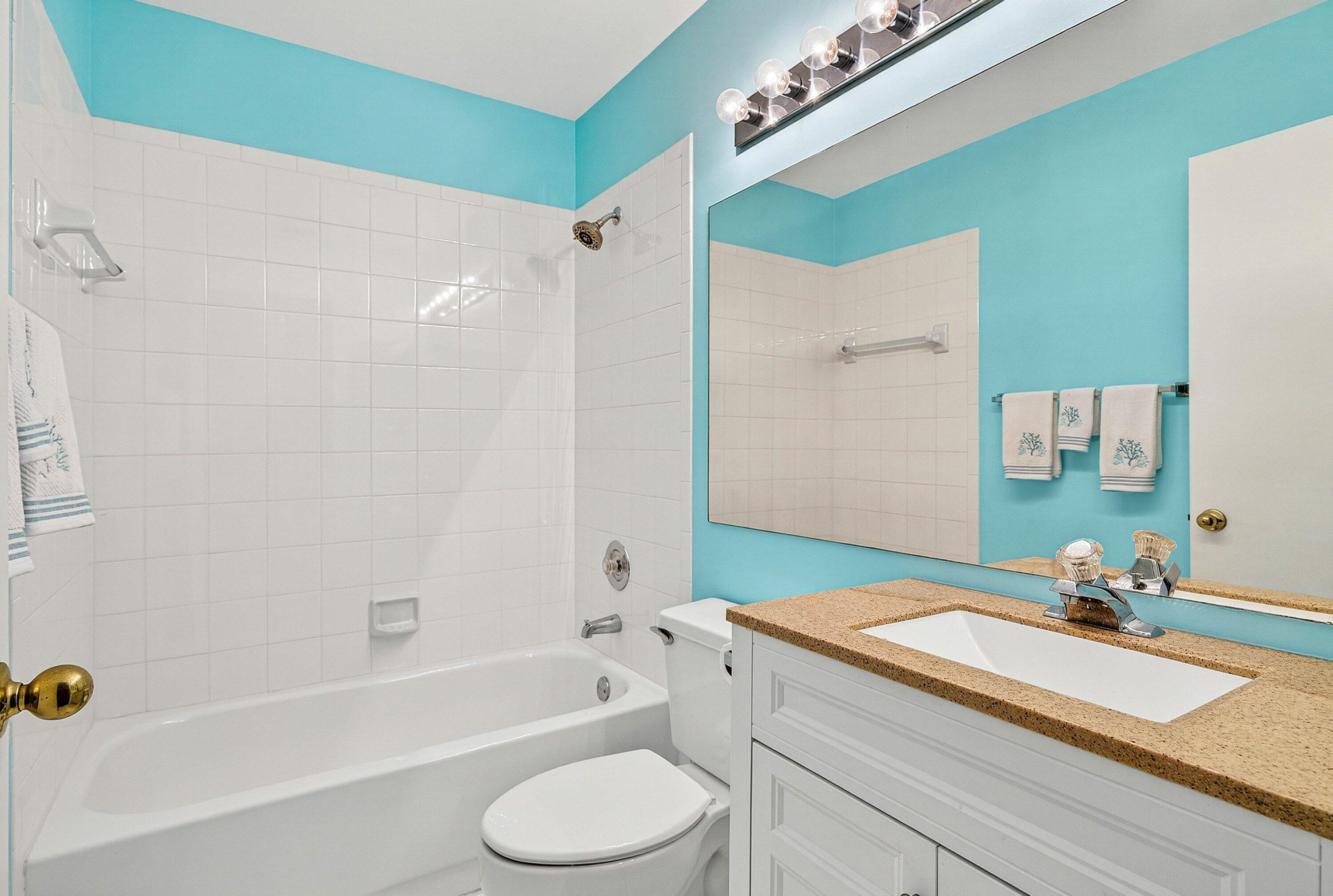 MONTEREY LAKE - Residential