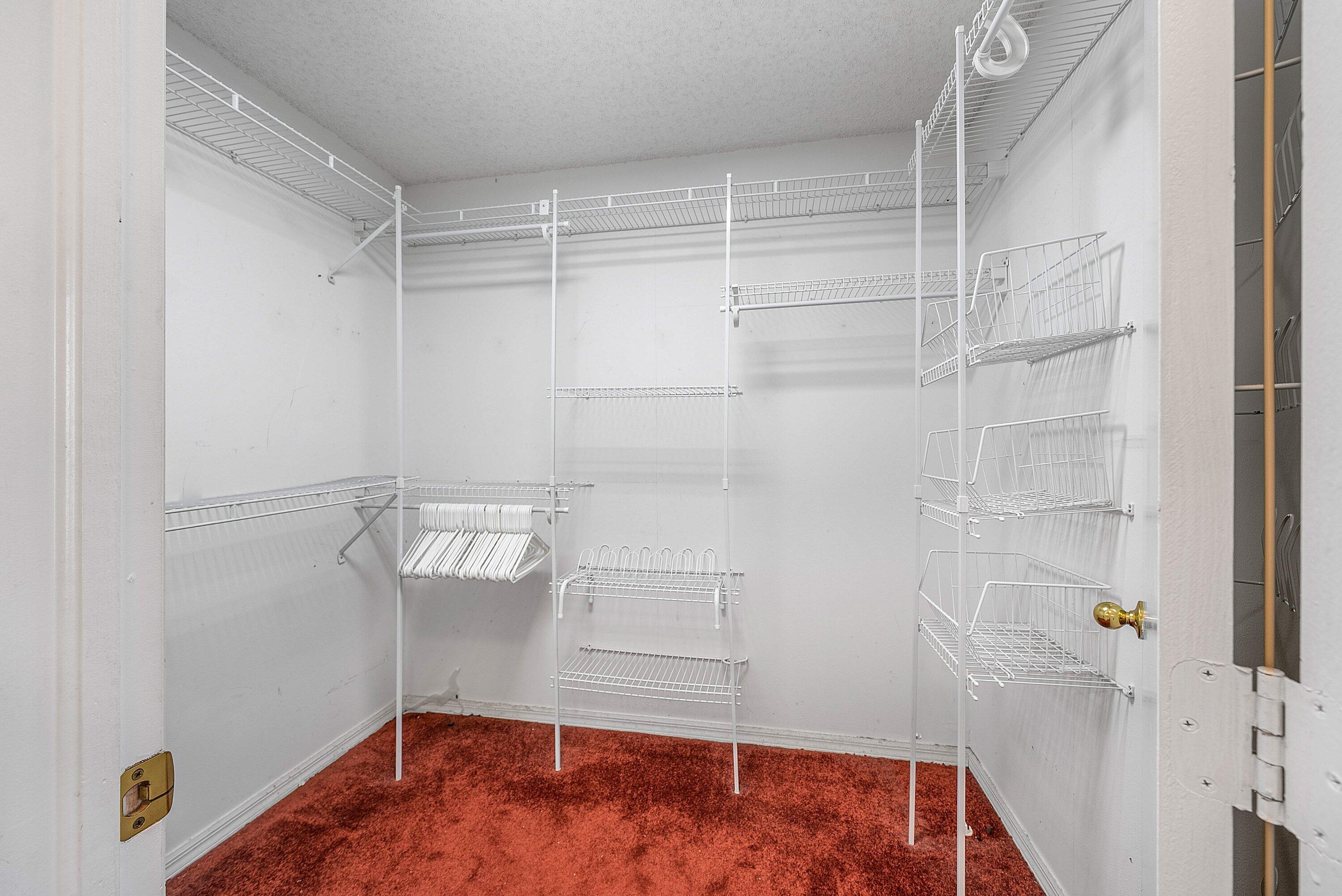 MONTEREY LAKE - Residential