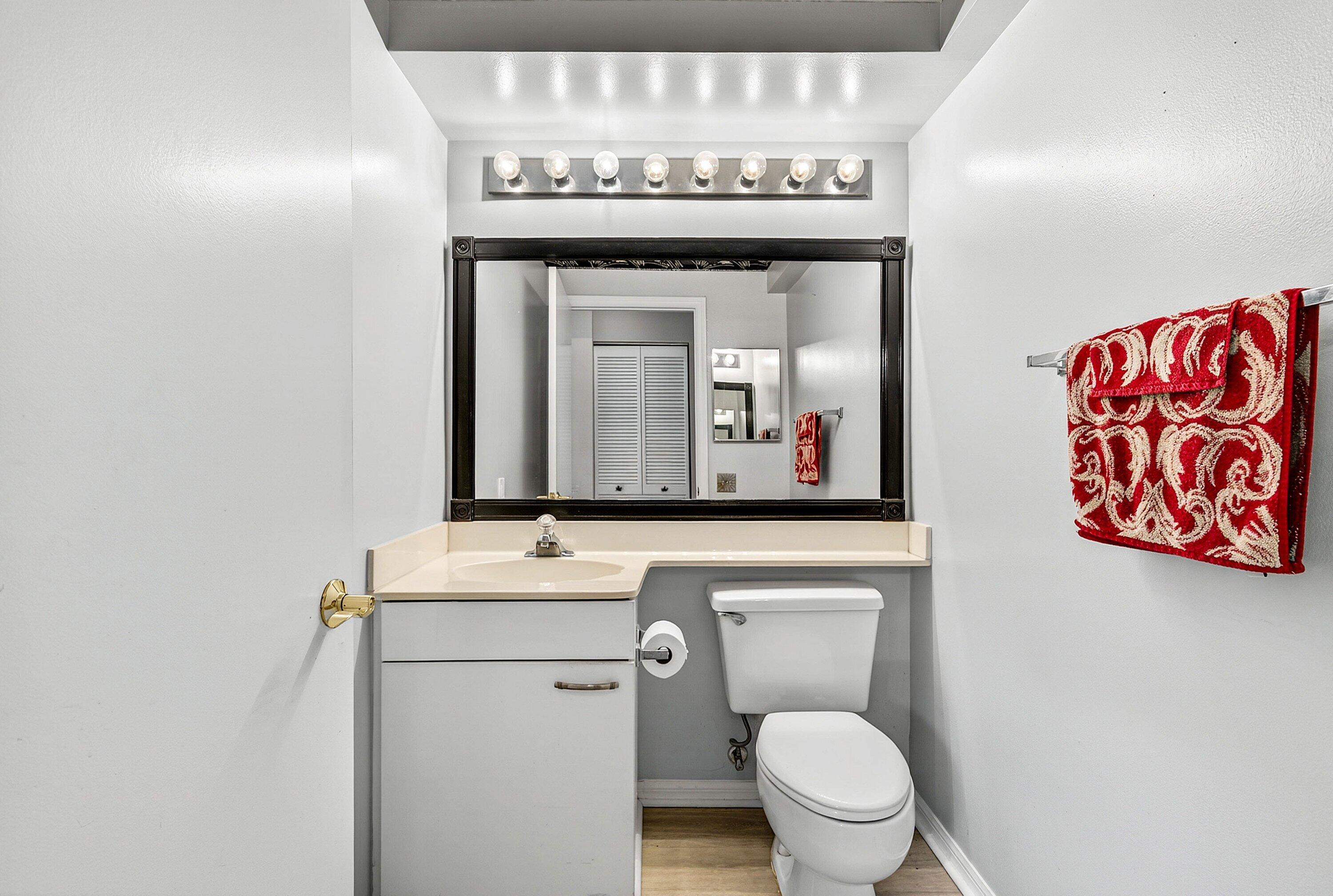 MONTEREY LAKE - Residential